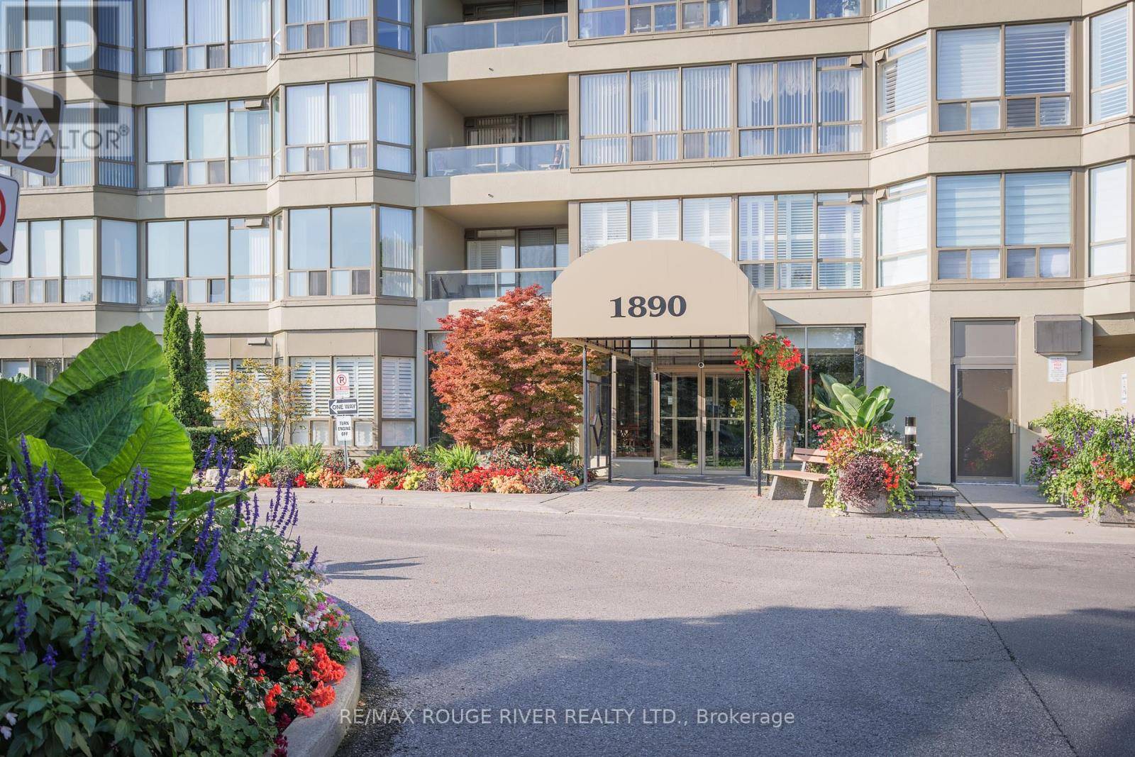 Pickering (town Centre), ON L1V6B4,1890 Valley Farm RD #611