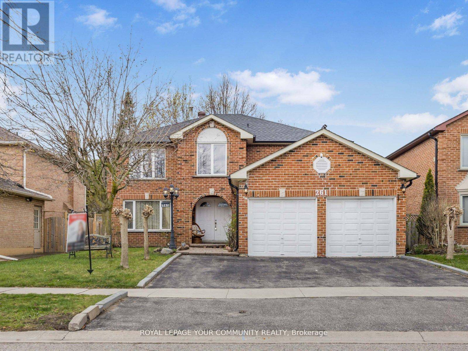 Pickering (rougemount), ON L1V5R9,261 HOOVER DRIVE W