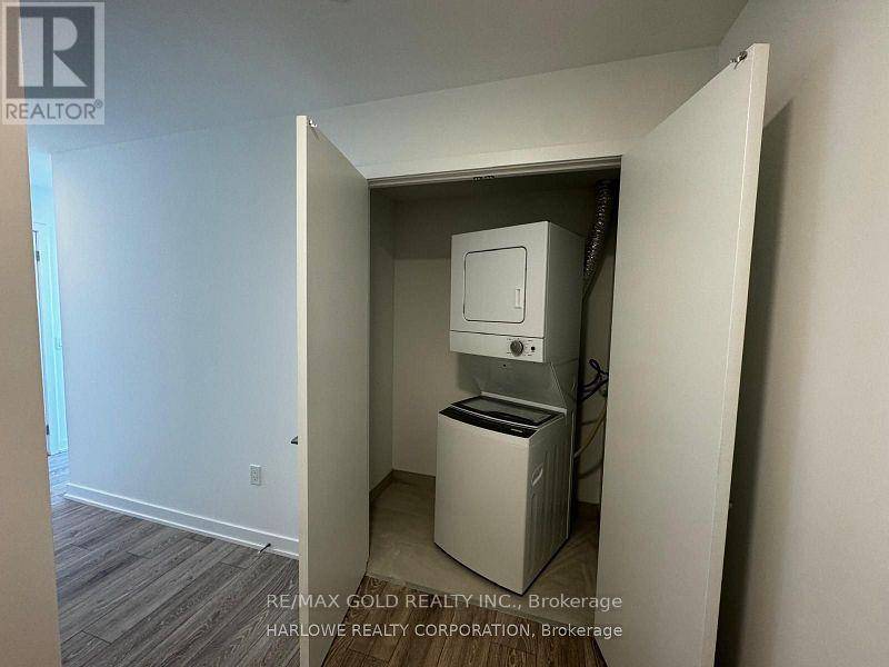 Whitby (port Whitby), ON L1N0P1,1606 Charles ST #1009A