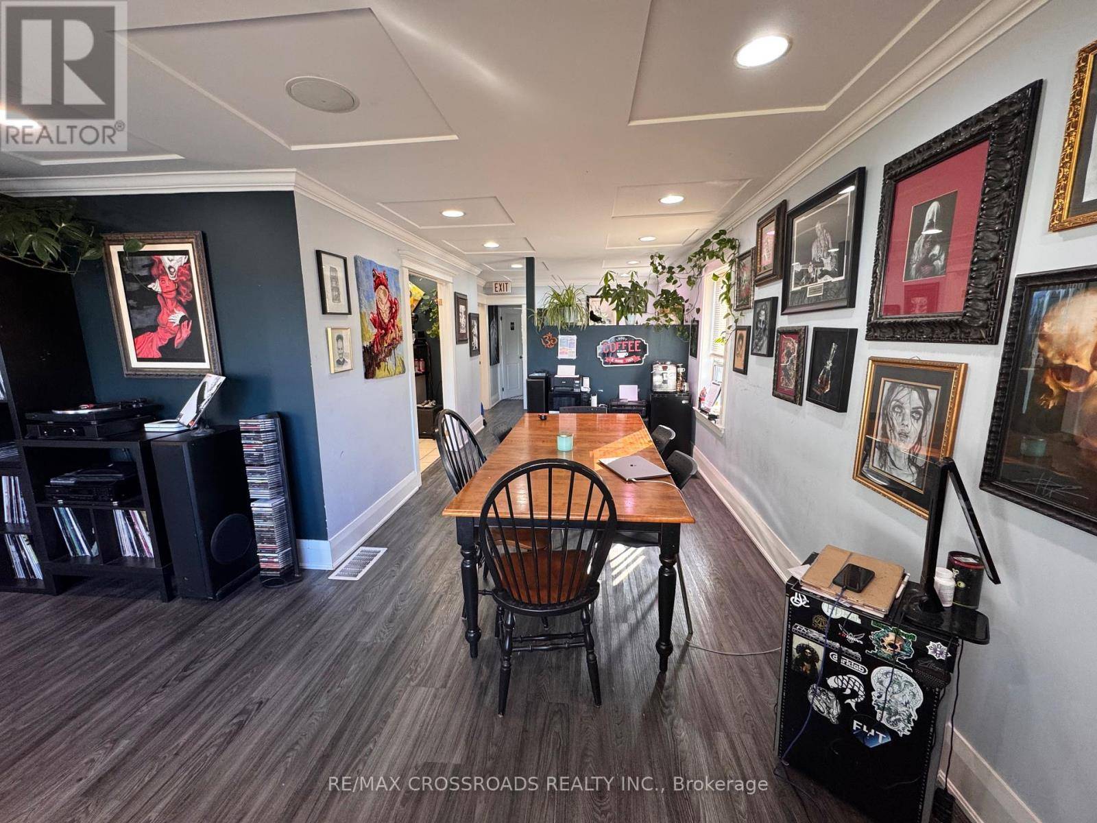 Oshawa (centennial), ON L1G4W3,951 SIMCOE STREET N