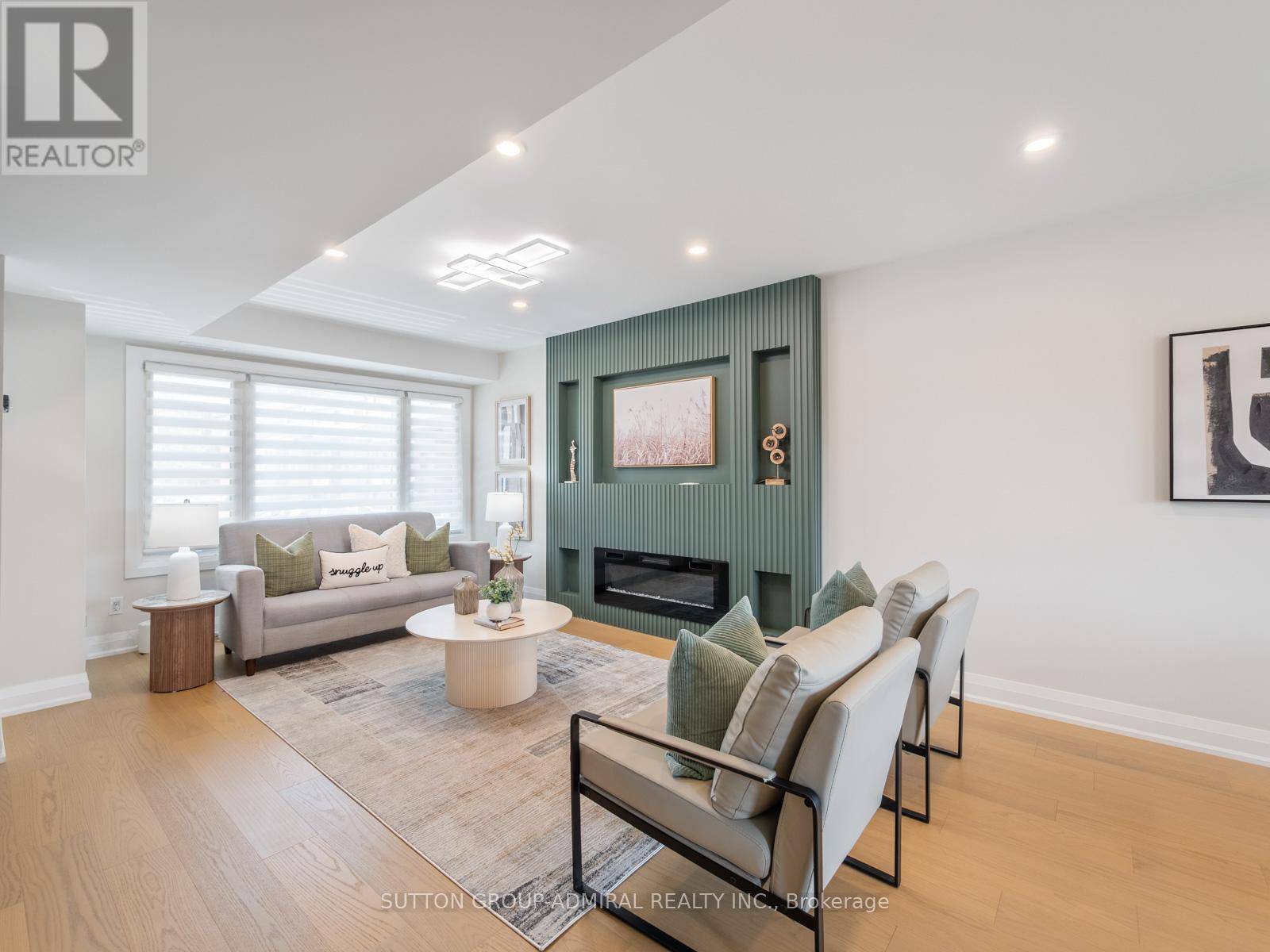 Pickering (west Shore), ON L1W3C9,765 Oklahoma DR #42