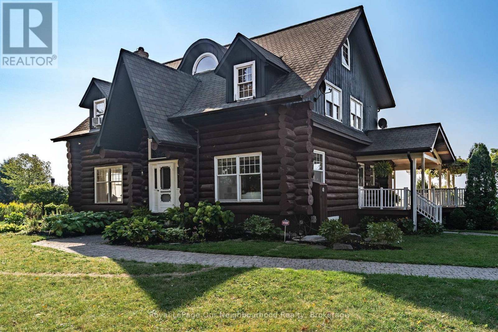 Clarington (newcastle), ON L1B1L9,3741 LAKESHORE ROAD E