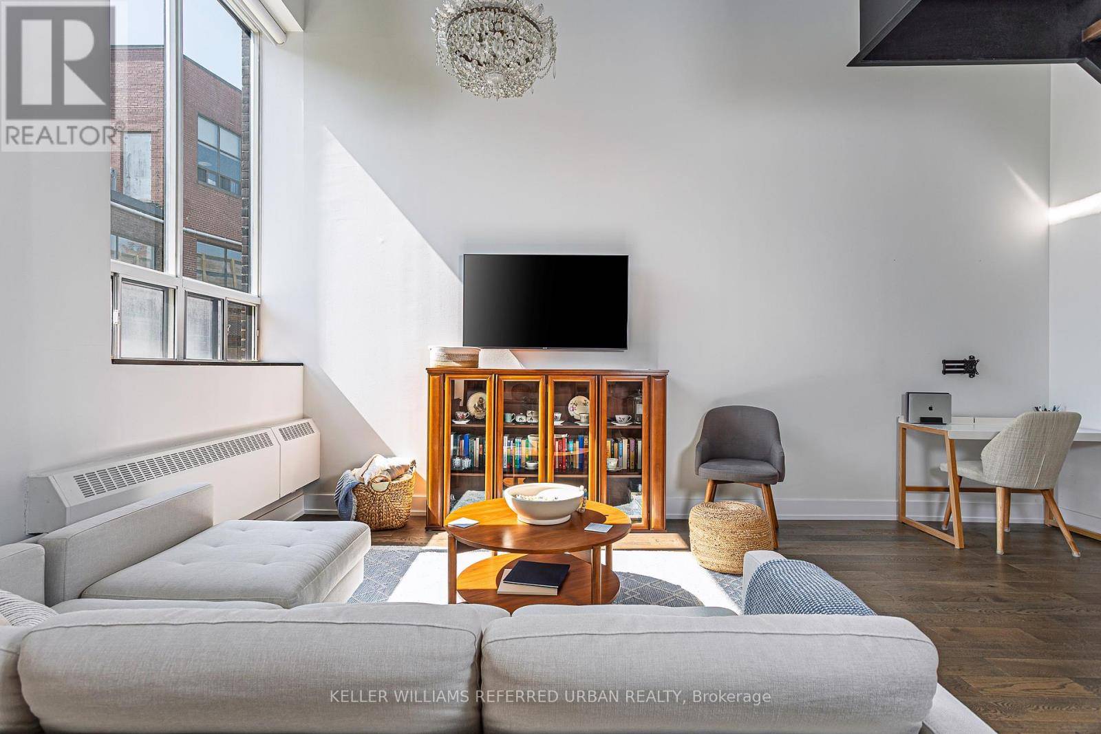 Toronto (south Riverdale), ON M4M3N8,326 Carlaw AVE #106