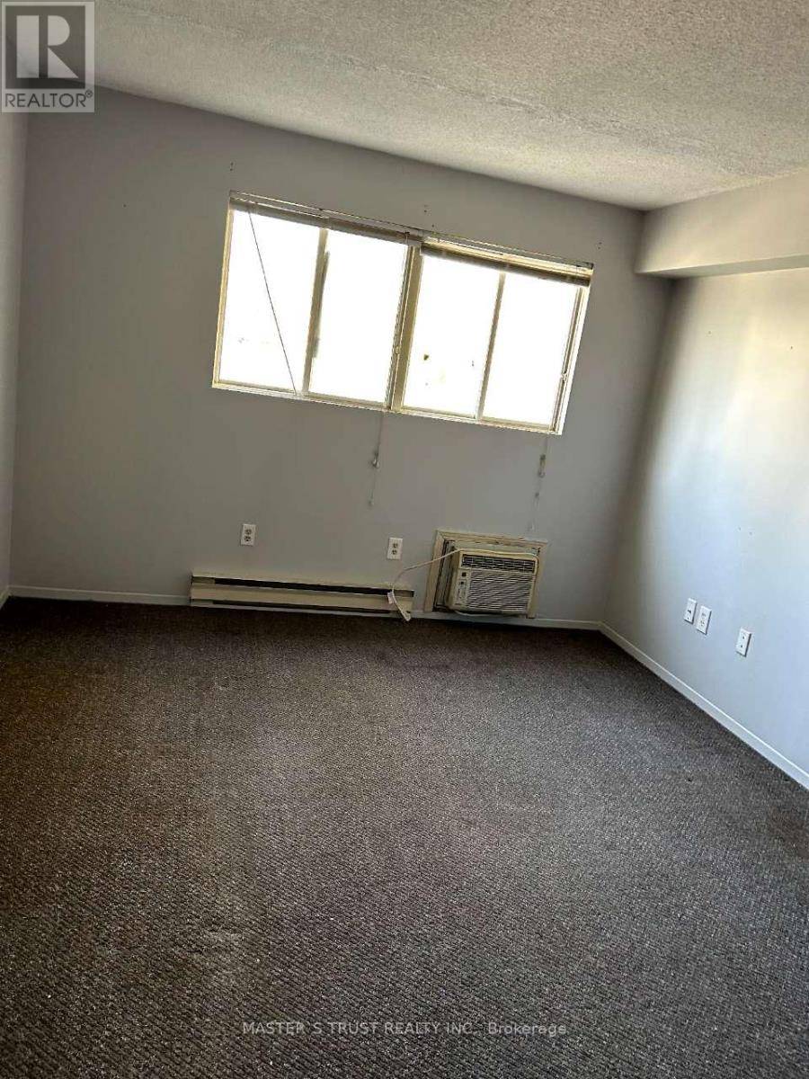 Oshawa (lakeview), ON L1H4K8,837 Simcoe ST South #201