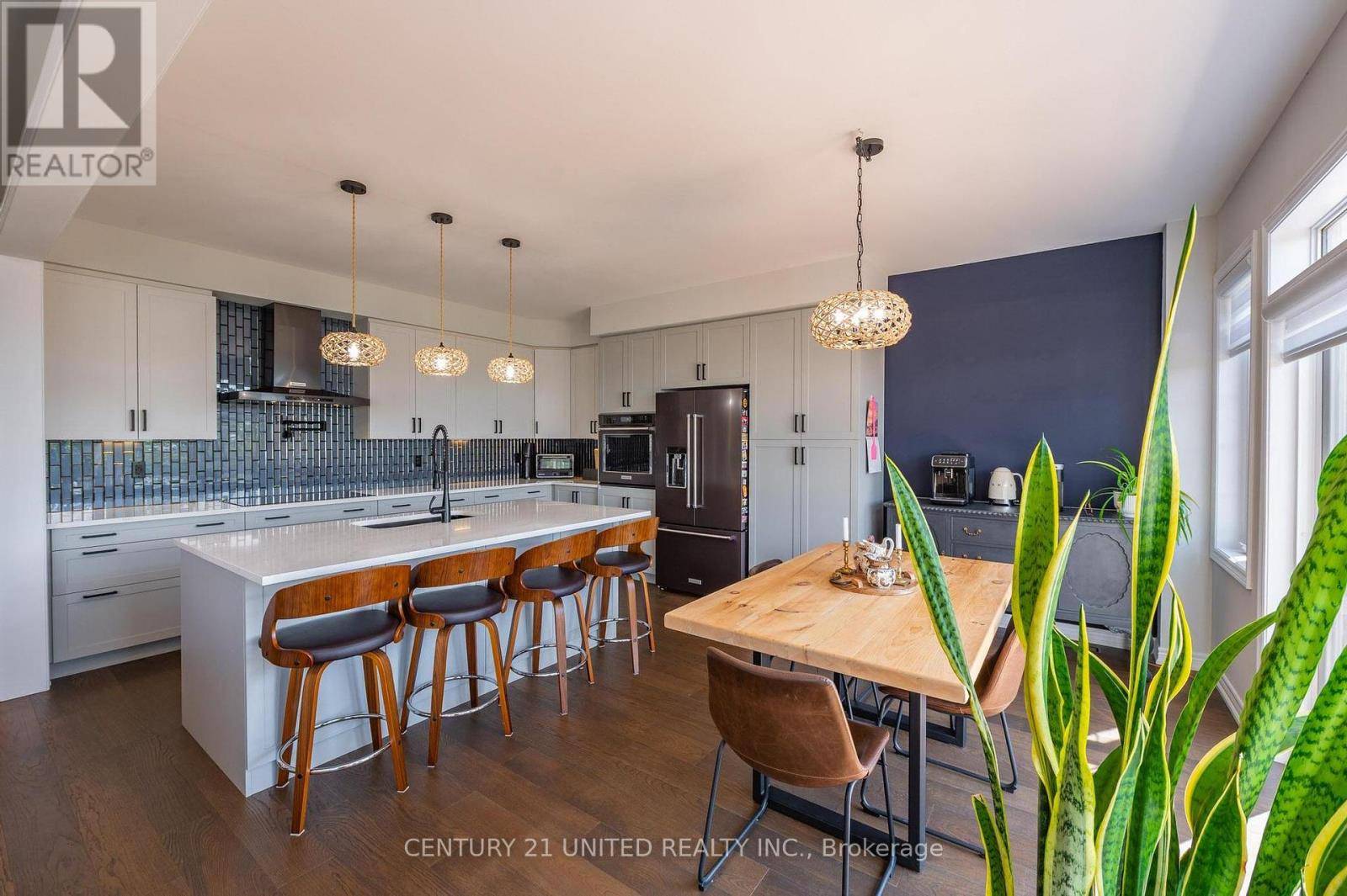 Clarington (bowmanville), ON L1C7H8,159 MCPHAIL AVENUE