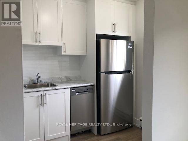 Oshawa (centennial), ON L1G4W3,945 Simcoe ST North #103