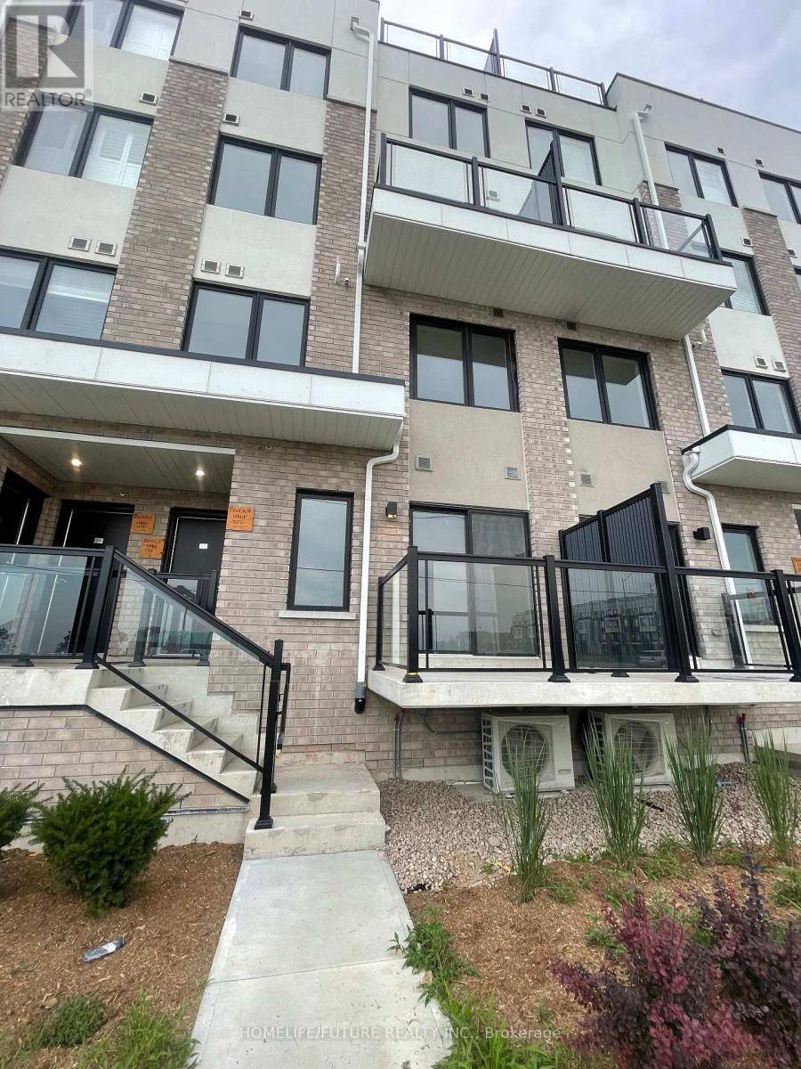 Pickering (duffin Heights), ON L1X0S9,1695 Dersan ST #207