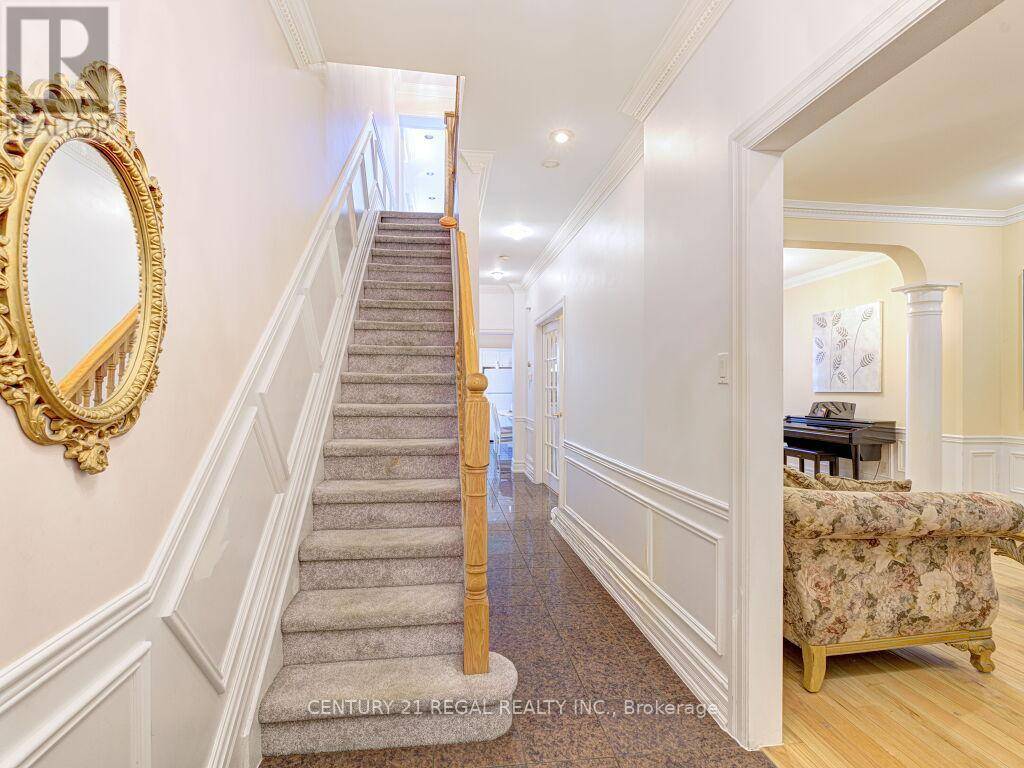 Toronto (crescent Town), ON M4C2C8,11 MIDBURN AVENUE