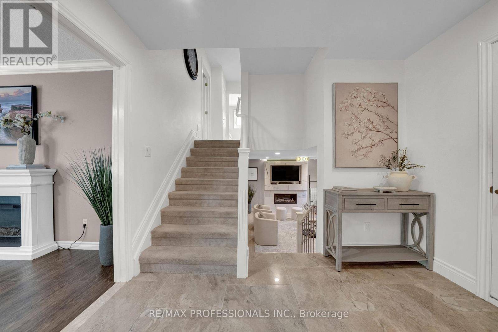 Clarington (bowmanville), ON L1C2G6,23 SUNICREST BOULEVARD