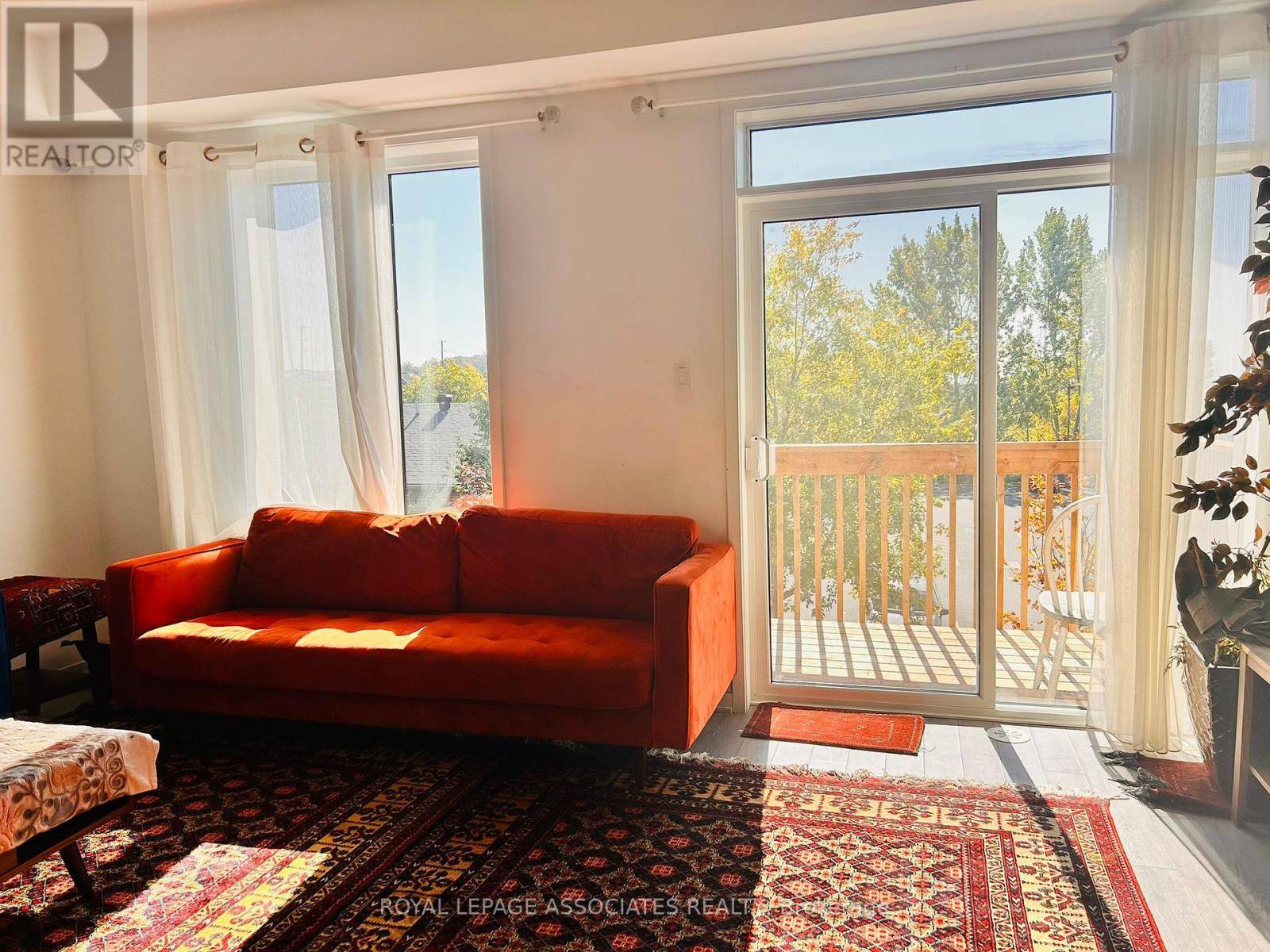 Oshawa (samac), ON L1K3G4,779 HEATHROW PATH