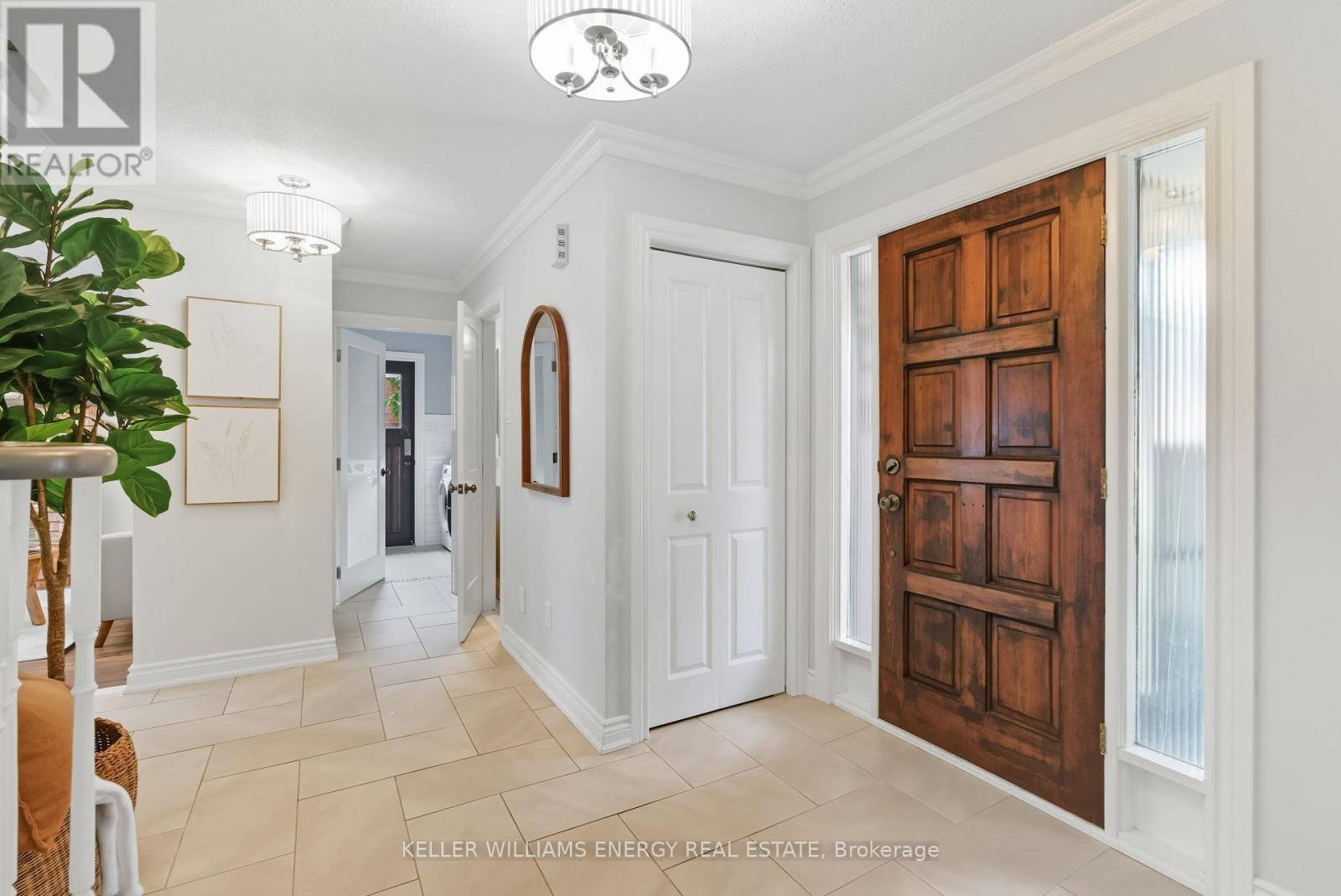 Whitby (blue Grass Meadows), ON L1N6W8,54 CANADIAN OAKS DRIVE