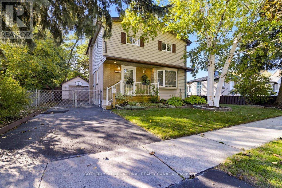 Ajax (south East), ON L1S2L2,10 ROOSEVELT AVENUE