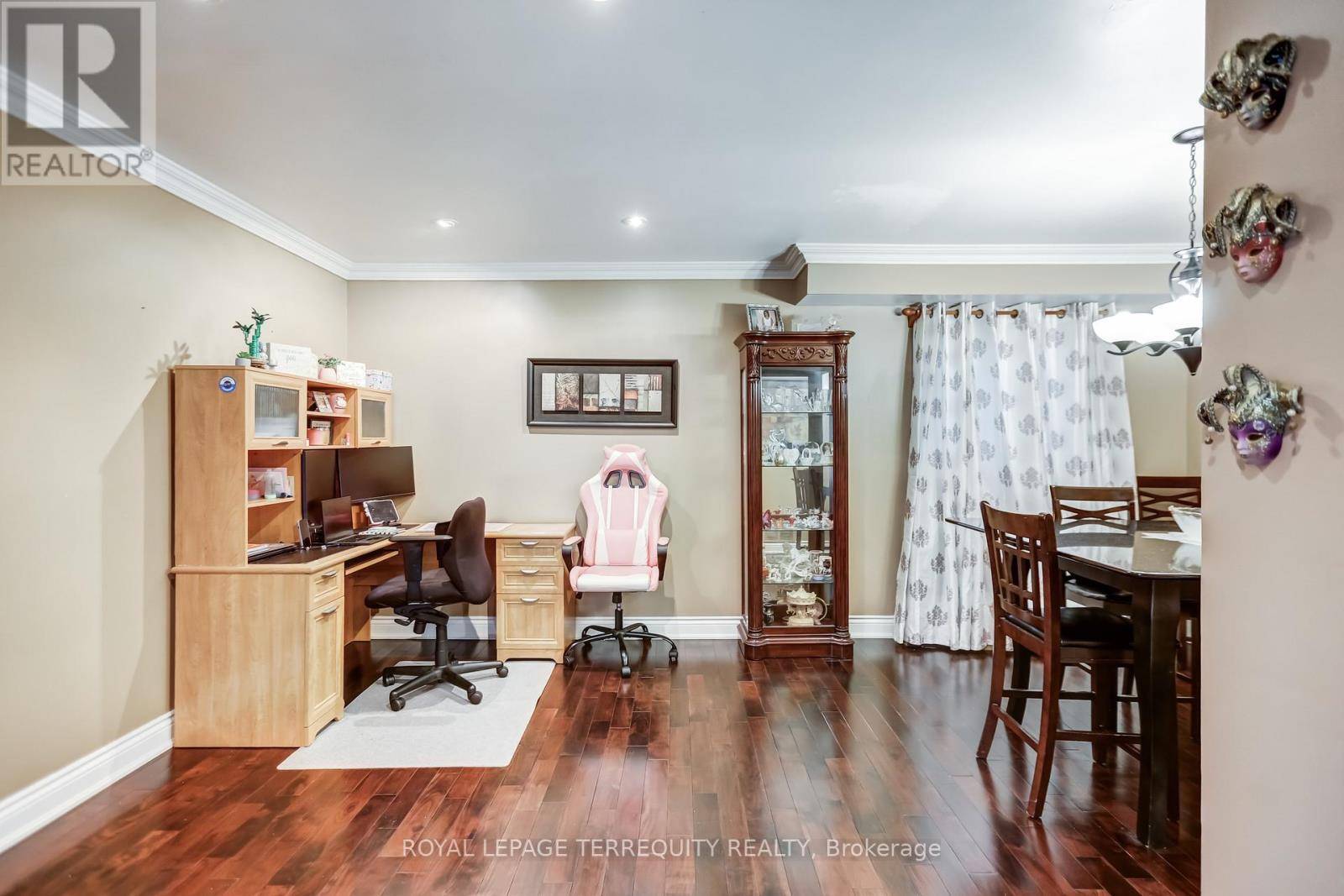 Ajax (central East), ON L1Z1C3,30 WICKS DRIVE