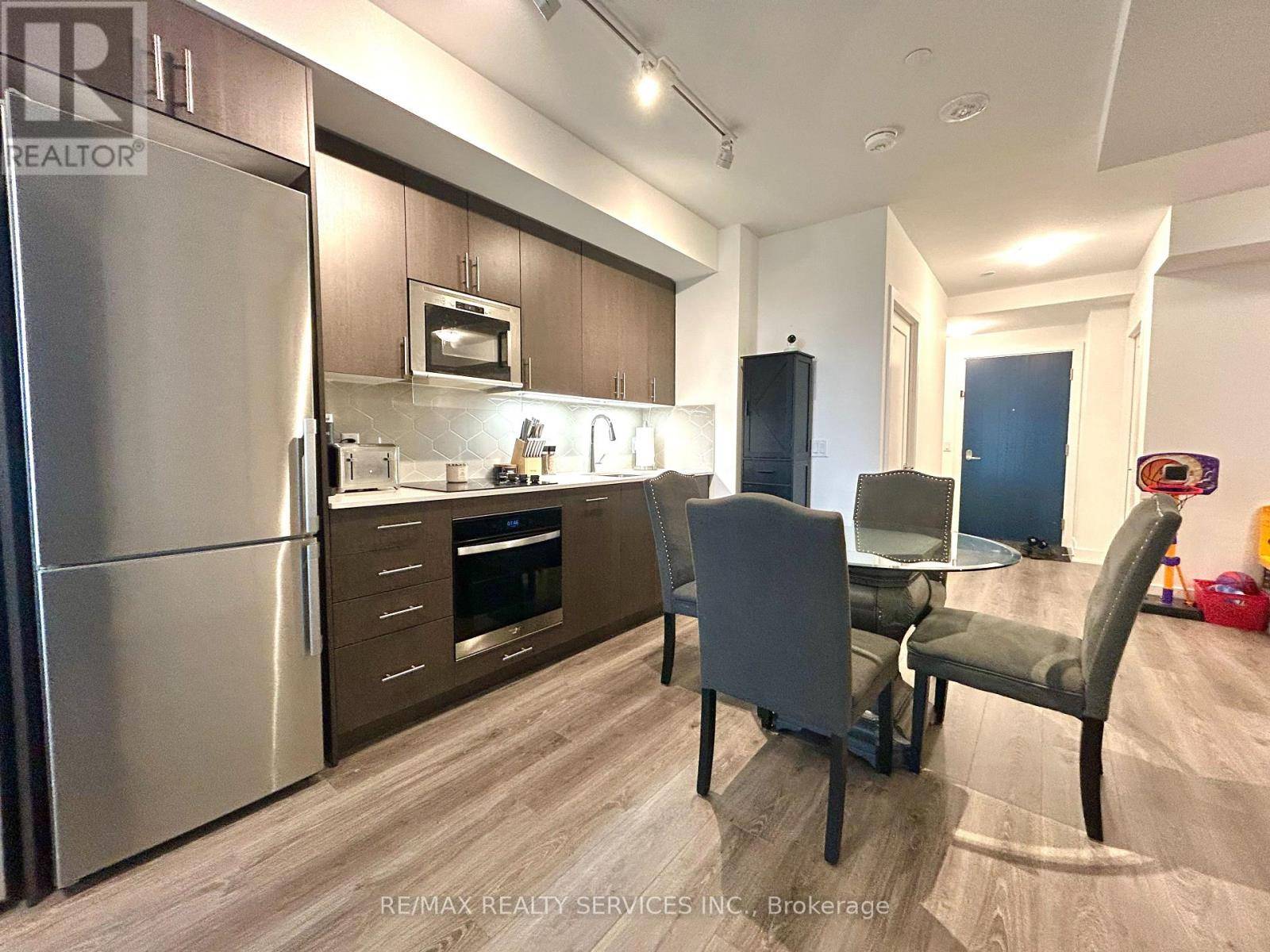 Oshawa (windfields), ON L1L0W3,2545 Simcoe ST #212