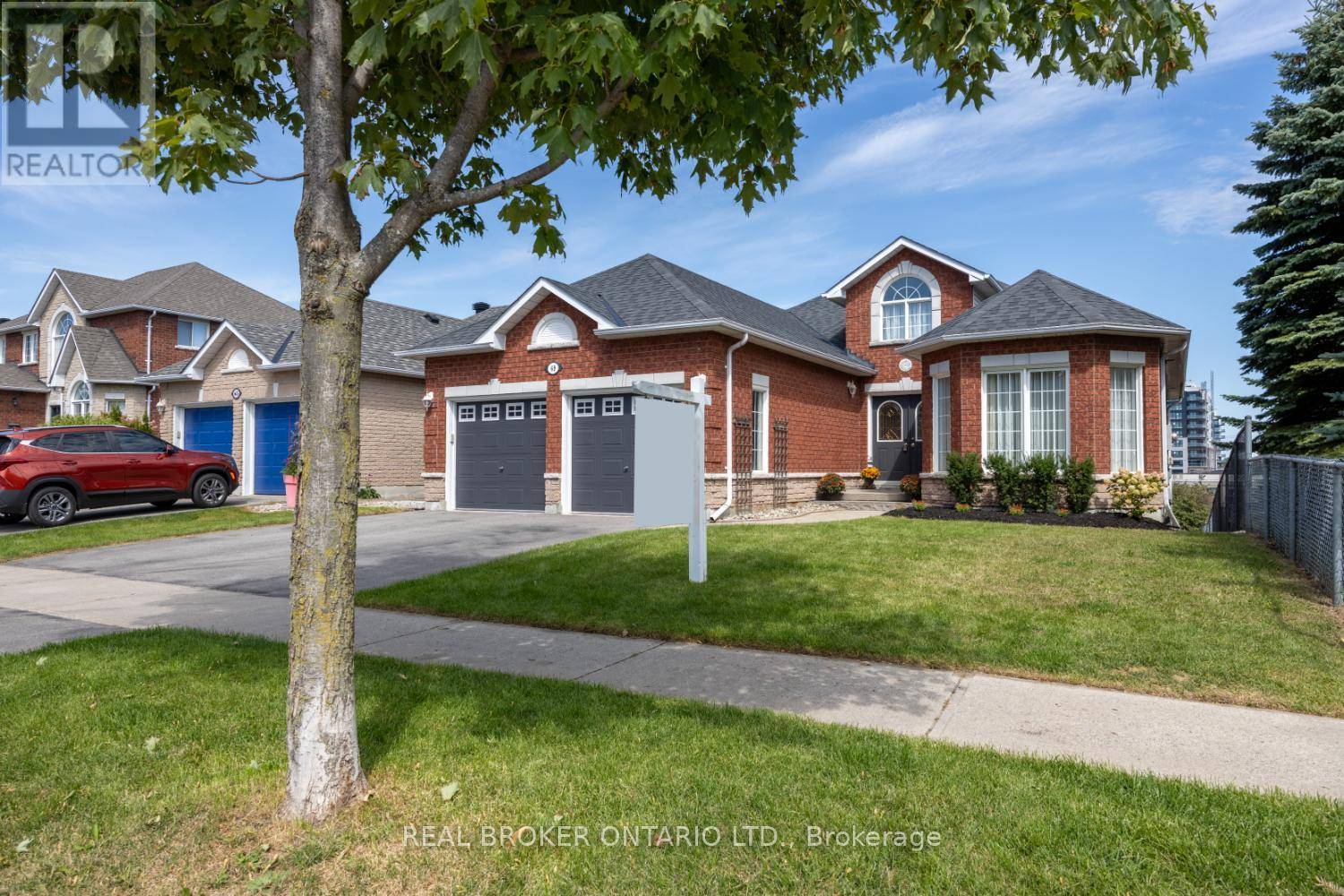 Clarington (bowmanville), ON L1C5E7,69 PADFIELD DRIVE