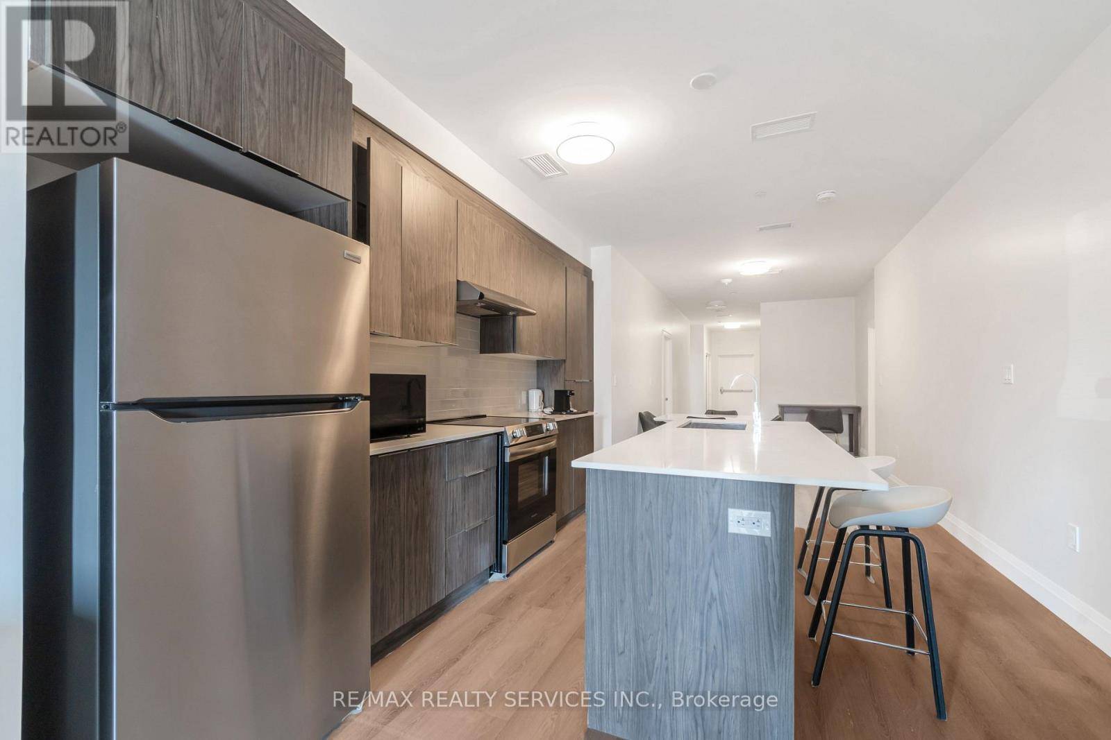 Toronto (rouge), ON M1B3H1,30 DEAN PARK RD ##5