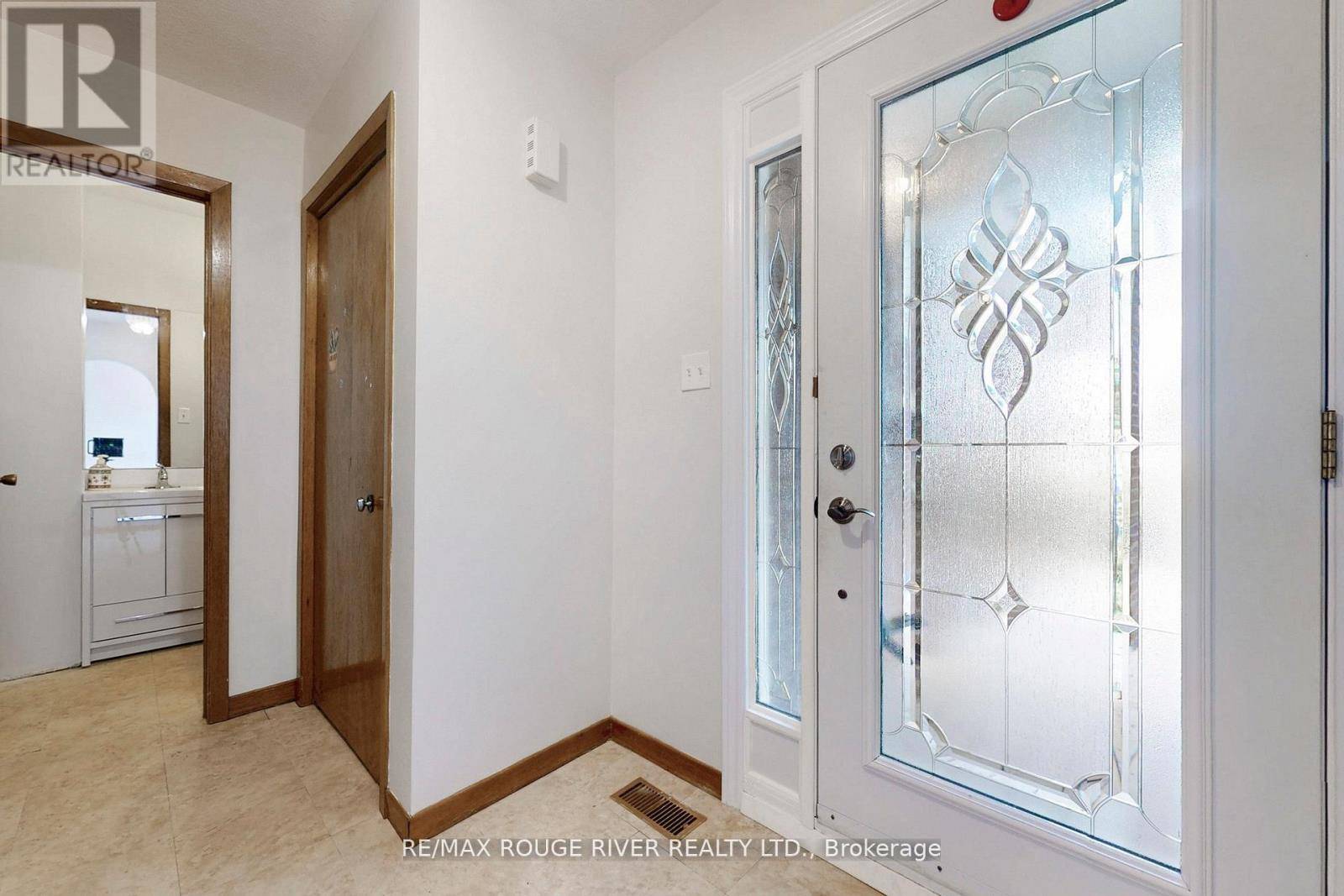 Toronto (cliffcrest), ON M1M3T1,9 COMRIE TERRACE