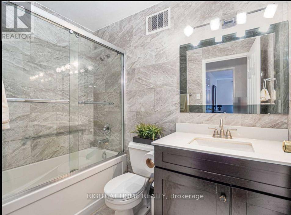 Toronto (dorset Park), ON M1P2M8,2 Glamorgan AVE #1104