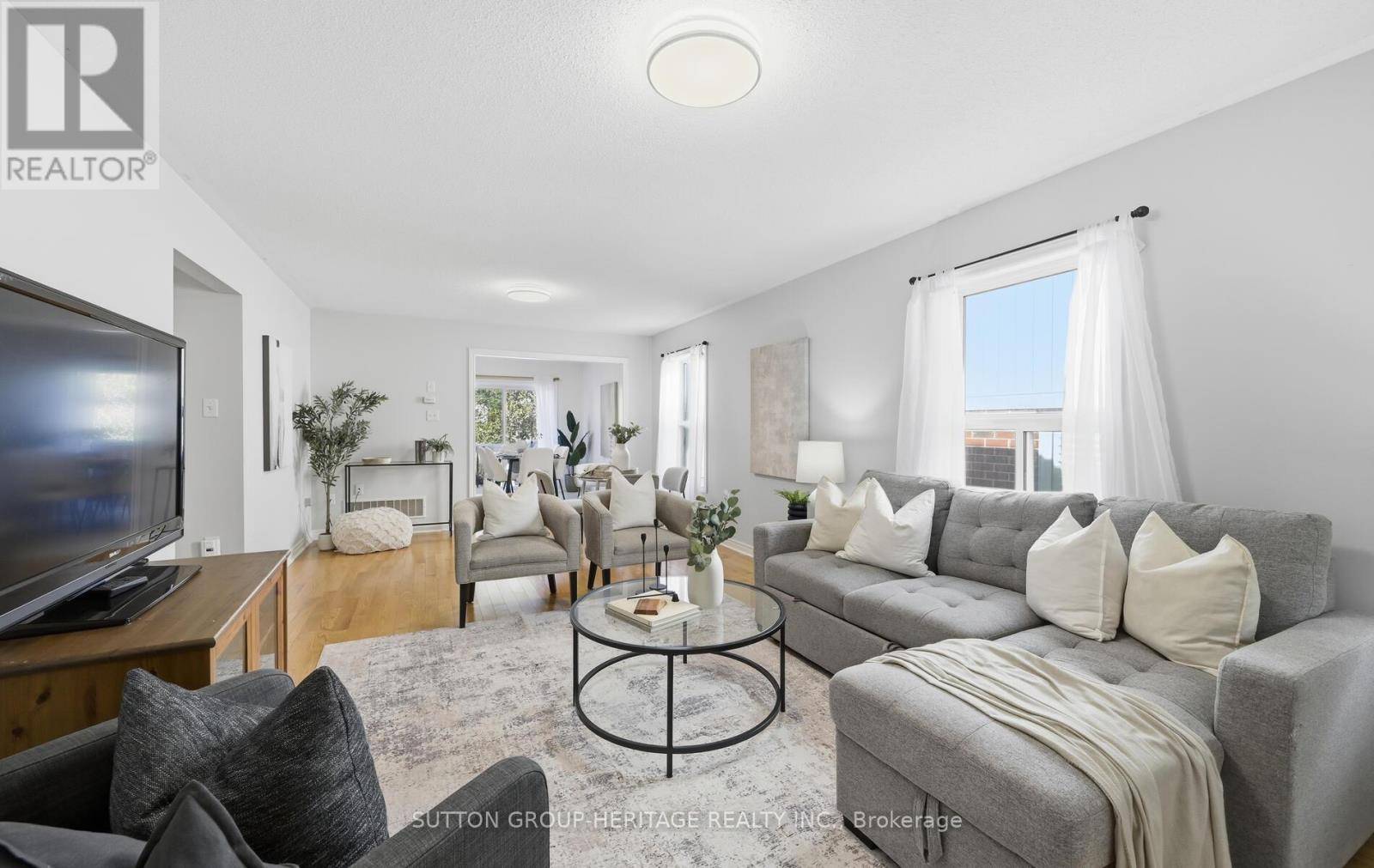 Clarington (bowmanville), ON L1C5M7,141 DADSON DRIVE