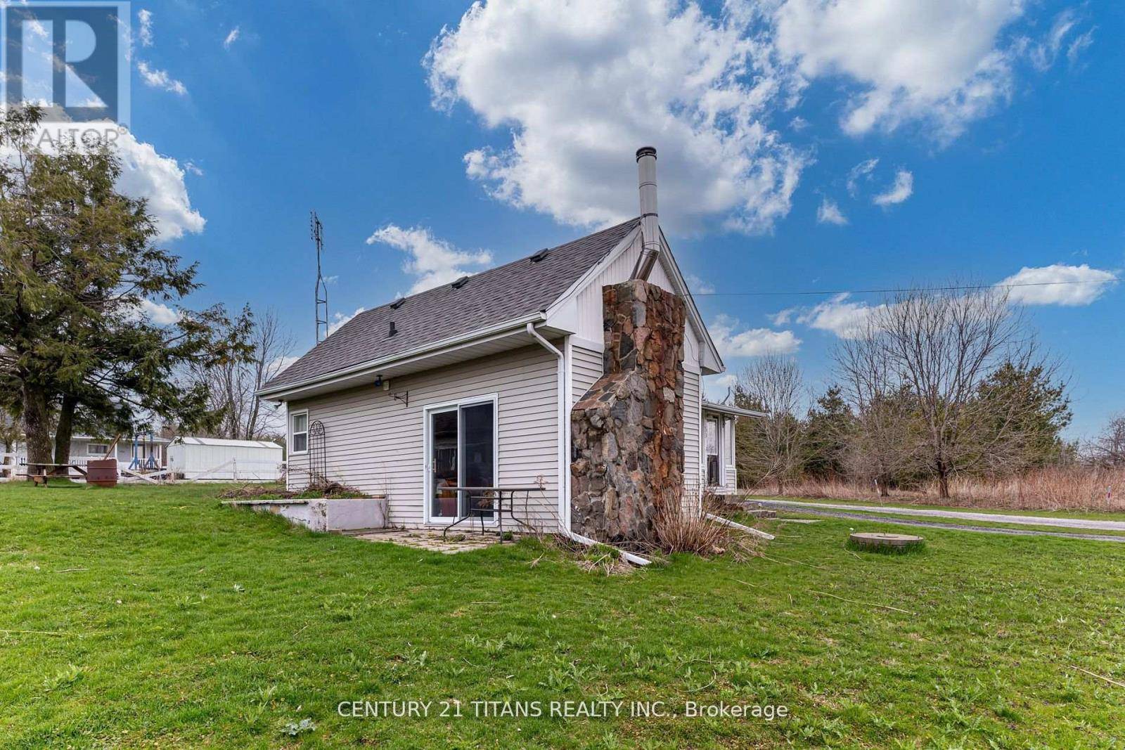 Clarington (bowmanville), ON L1C3K3,130 WEST BEACH ROAD