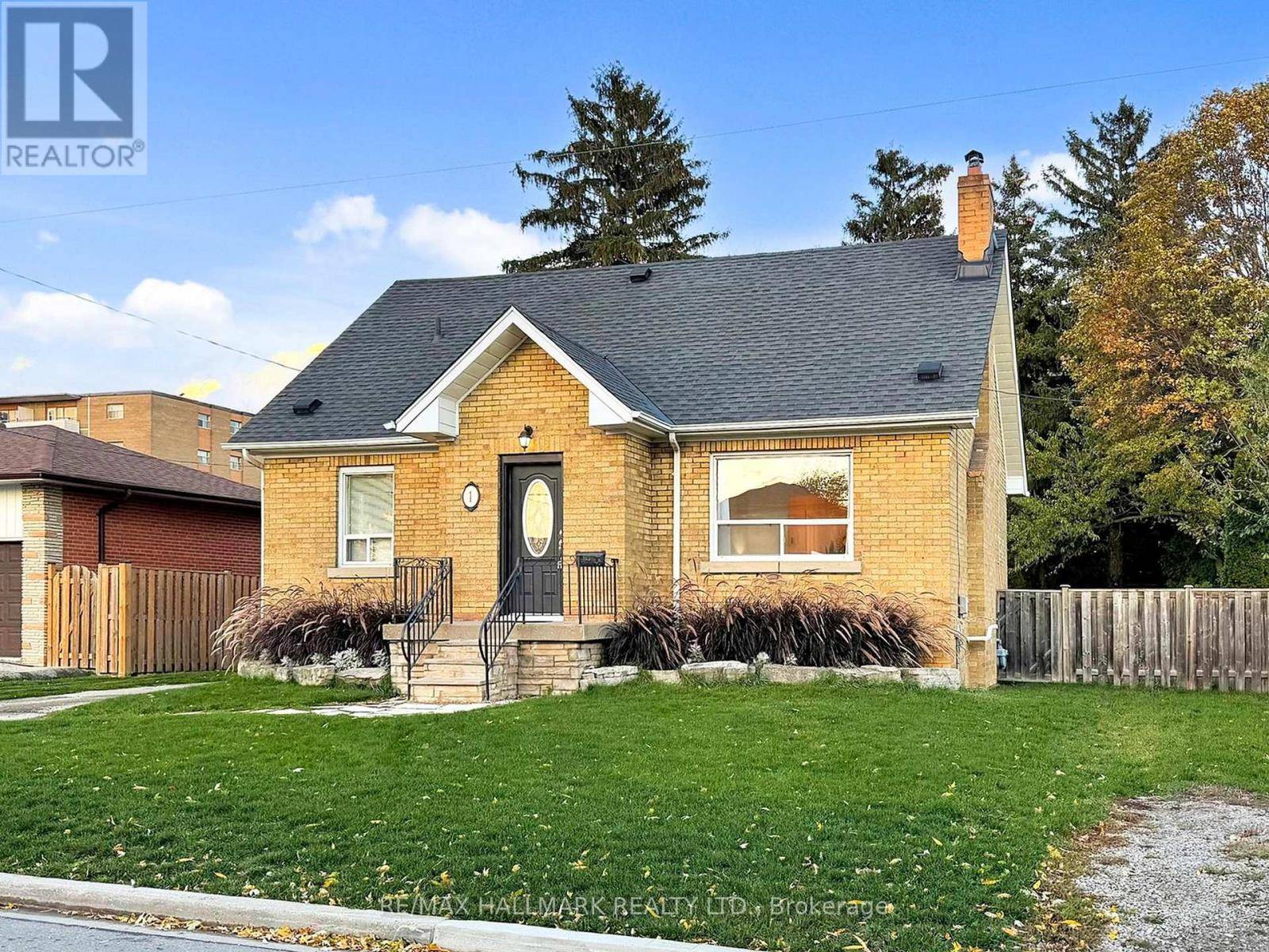 Toronto (cliffcrest), ON M1M3G8,1 ANDREW AVENUE