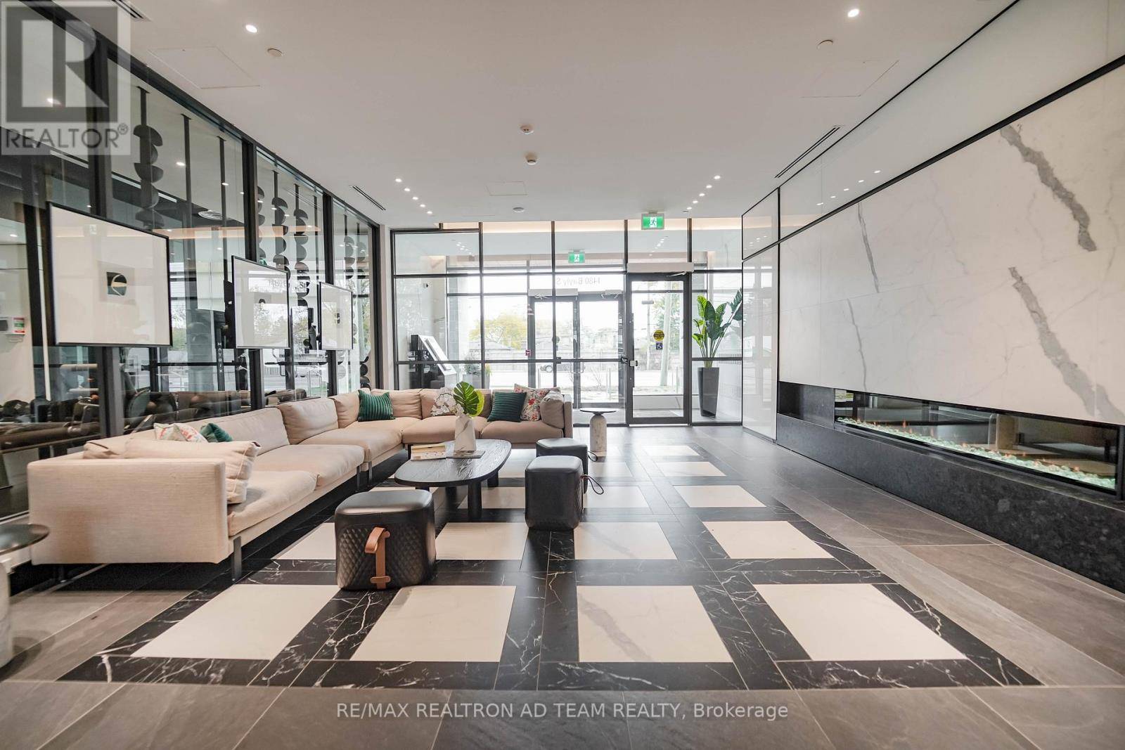 Pickering (bay Ridges), ON L1W0C2,1480 Bayly ST #307