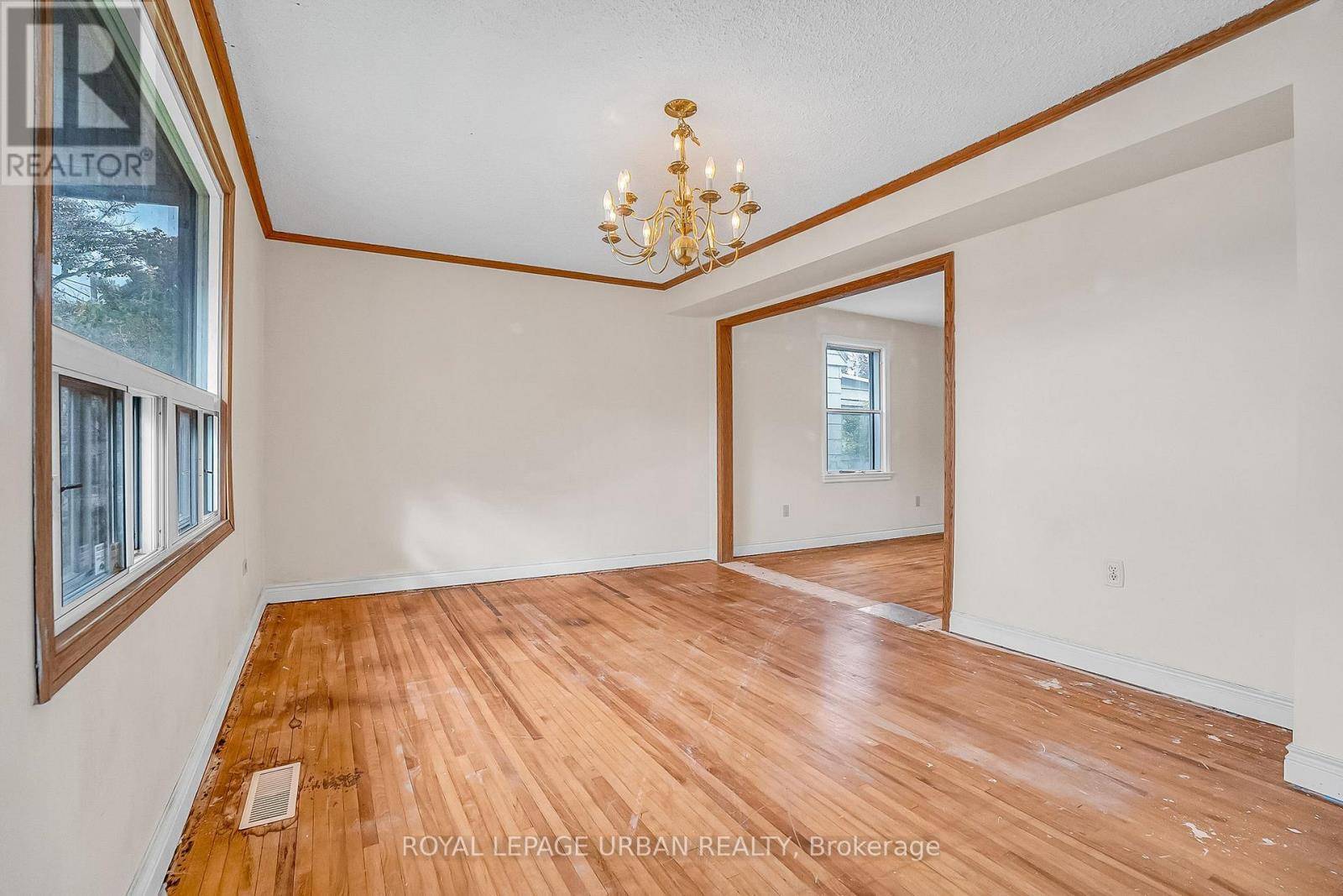 Toronto (o'connor-parkview), ON M4B3K4,55 MERRITT ROAD