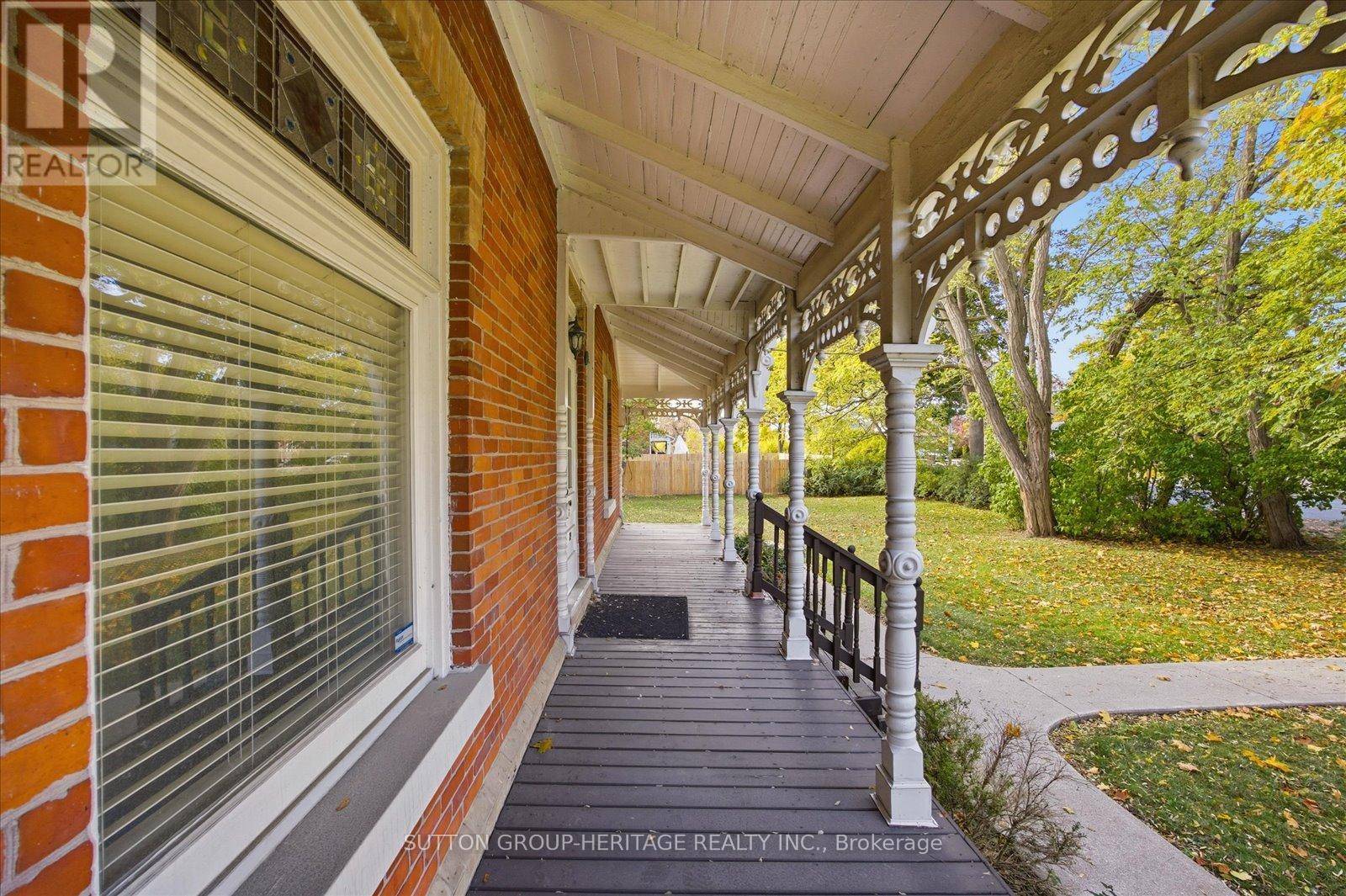 Toronto (west Hill), ON M1E3J6,27 OLD KINGSTON ROAD