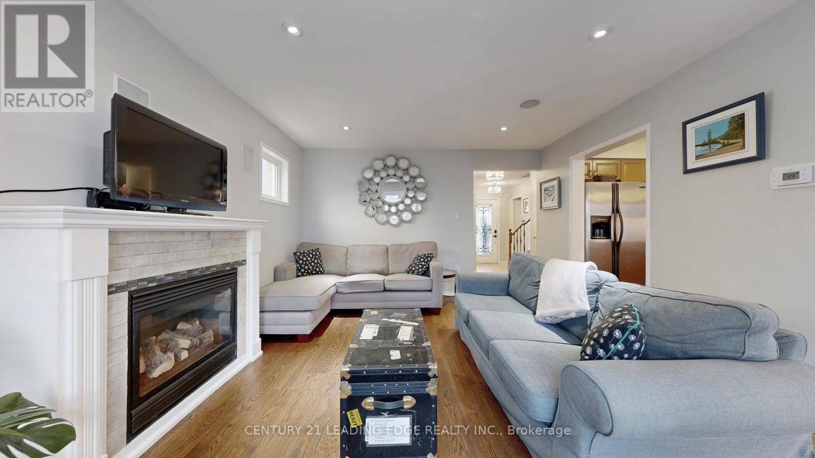 Whitby (brooklin), ON L1M2N3,2 EASTGATE CIRCLE