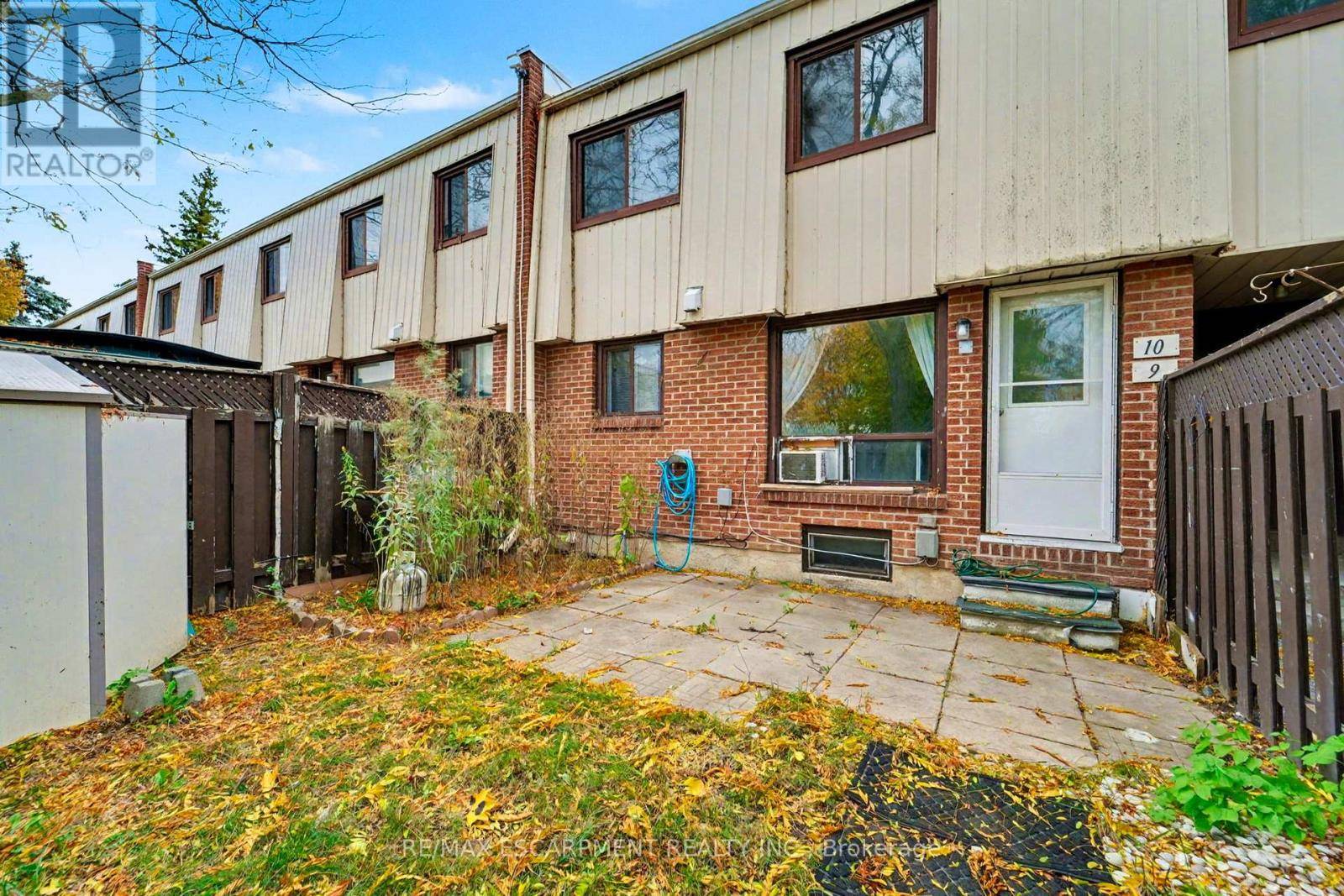 Oshawa (lakeview), ON L1J6G4,1100 Oxford ST #9