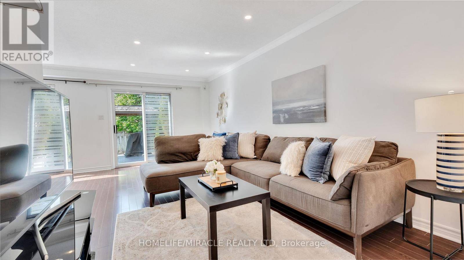 Clarington (bowmanville), ON L1C4W8,40 LANDERVILLE LANE