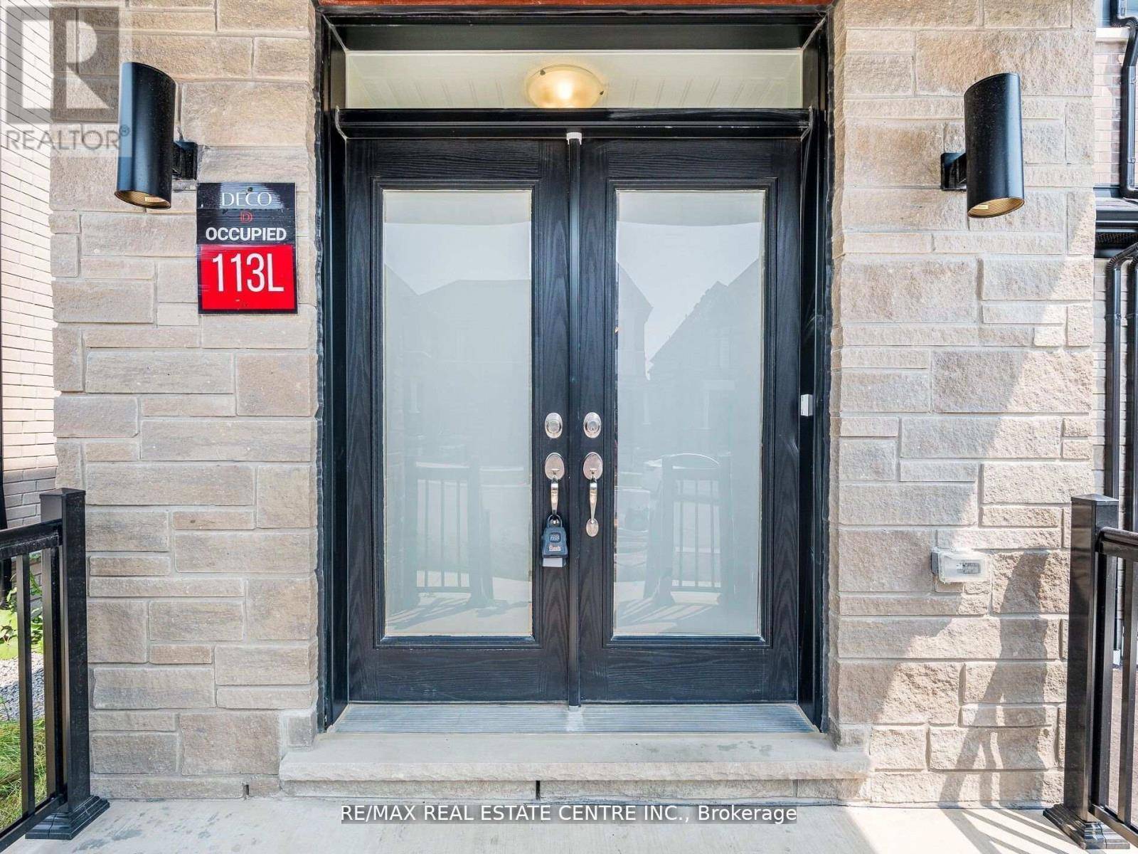 Pickering, ON L1X0P8,2921 NAKINA STREET