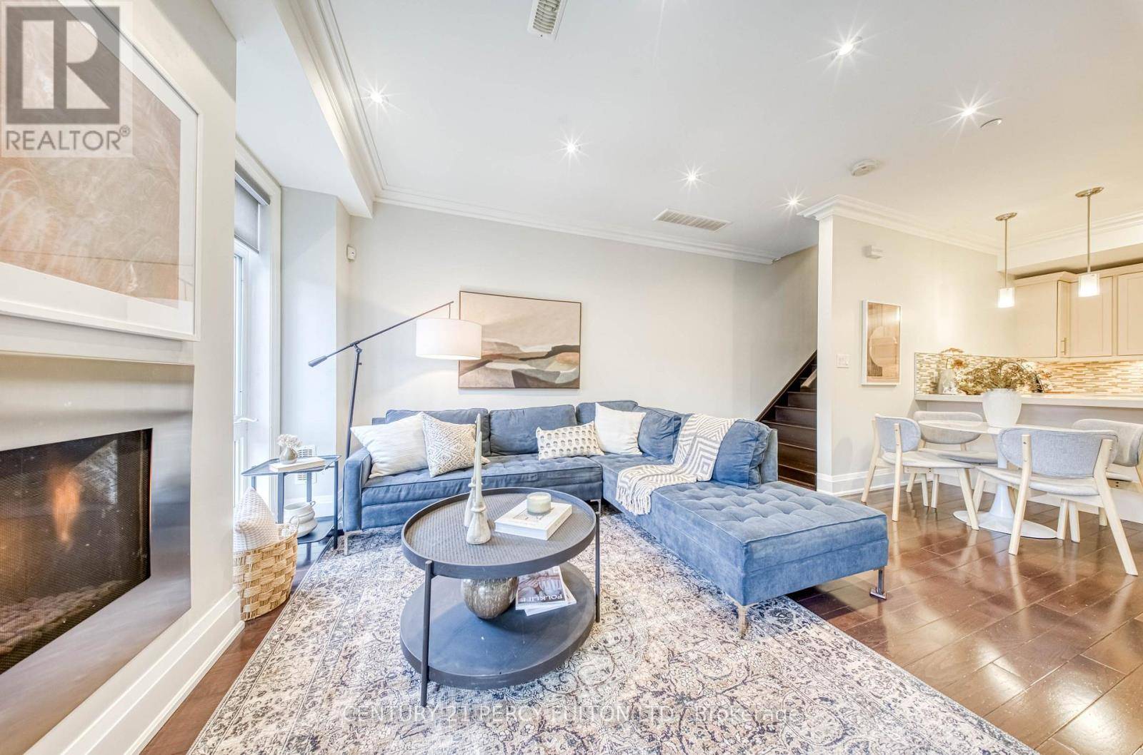 Toronto (south Riverdale), ON M4M3A8,105 RUSHBROOKE AVENUE