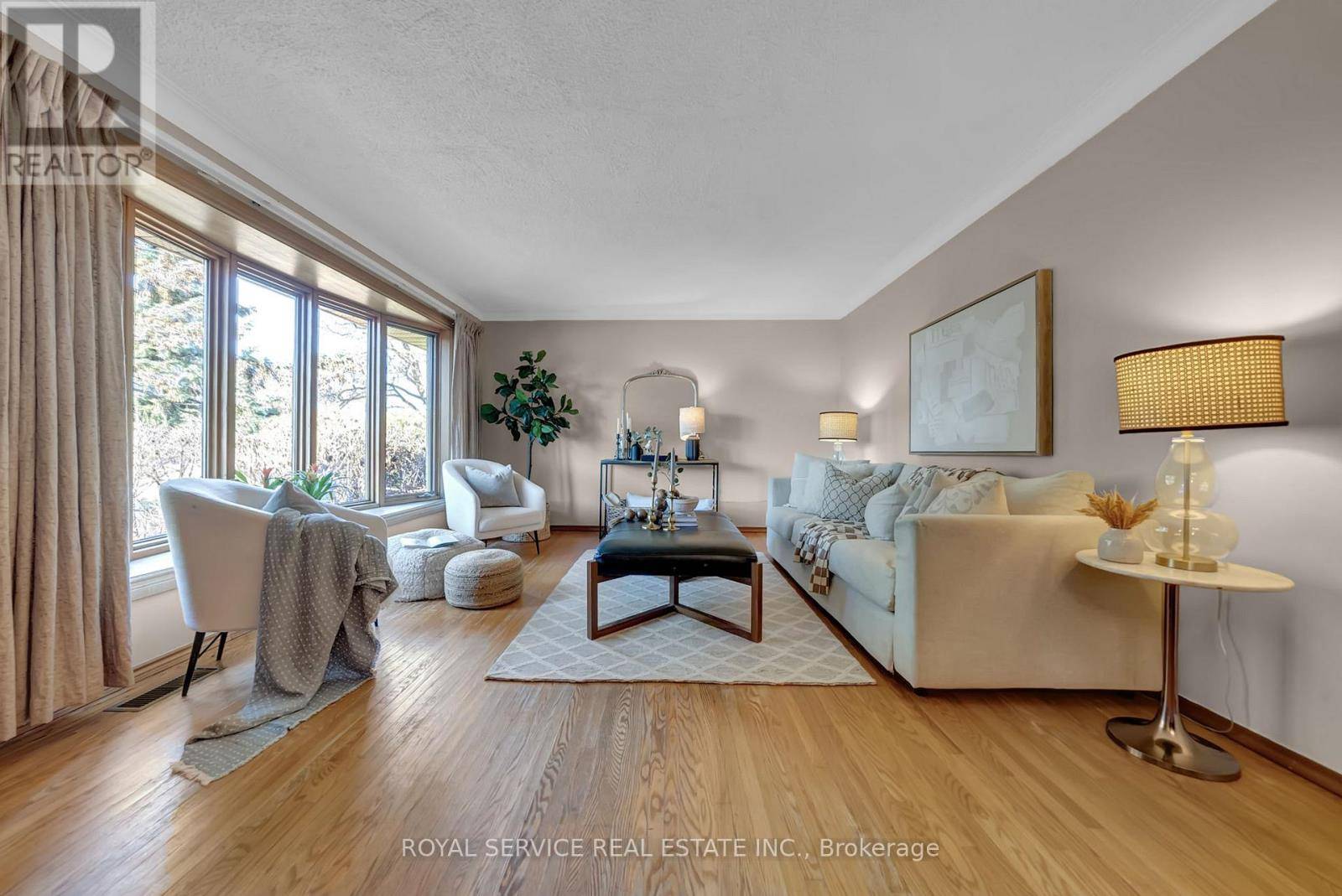 Clarington (bowmanville), ON L1C3J7,141 SCUGOG STREET N