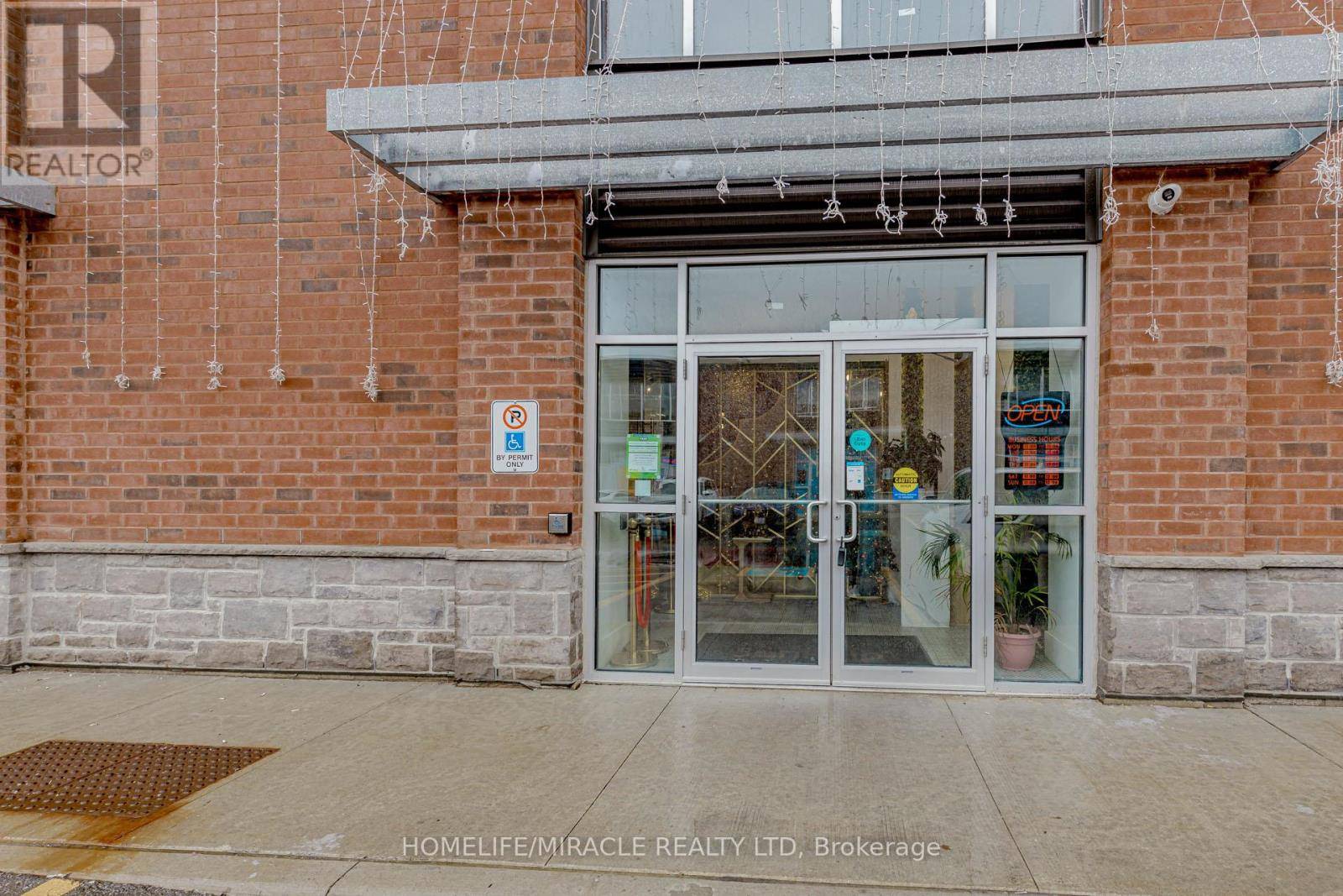 Oshawa (northwood), ON L1L0W1,452 Taunton RD #5 & 6