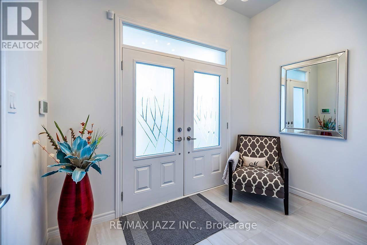 Clarington (bowmanville), ON L1C7C9,10 THOMAS BIRD STREET