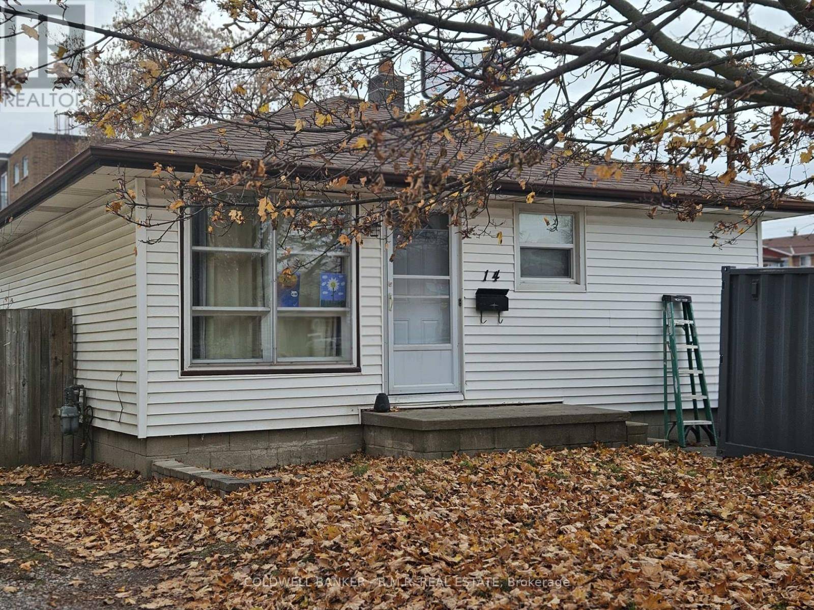 Oshawa (lakeview), ON L1H3T3,14 WHITING AVENUE