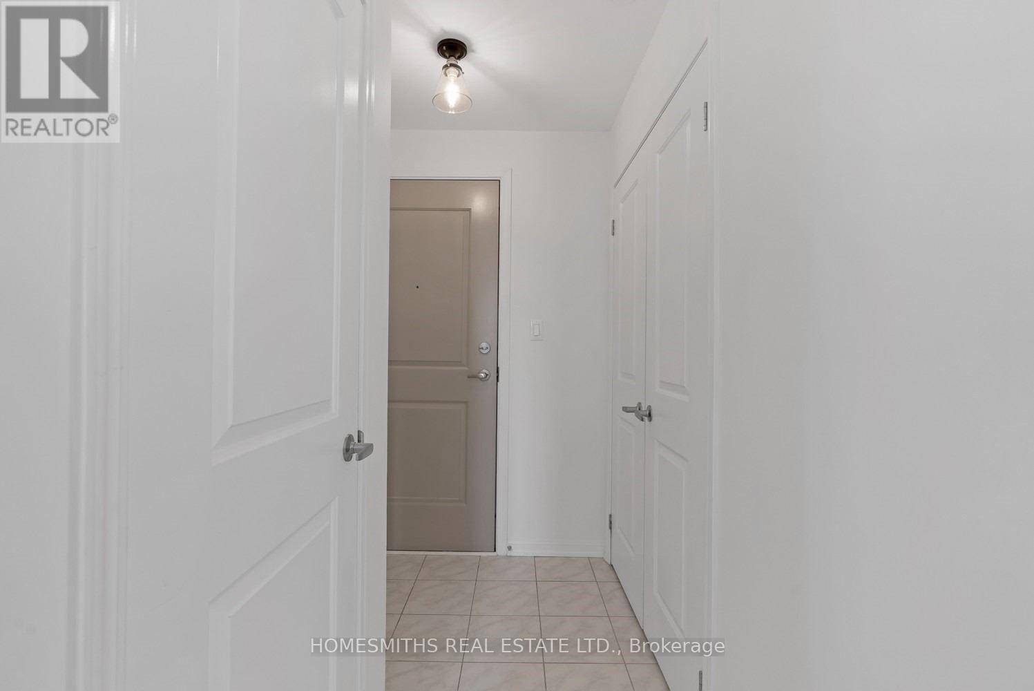 Clarington (bowmanville), ON L1C0V3,84 Aspen Springs DR #218