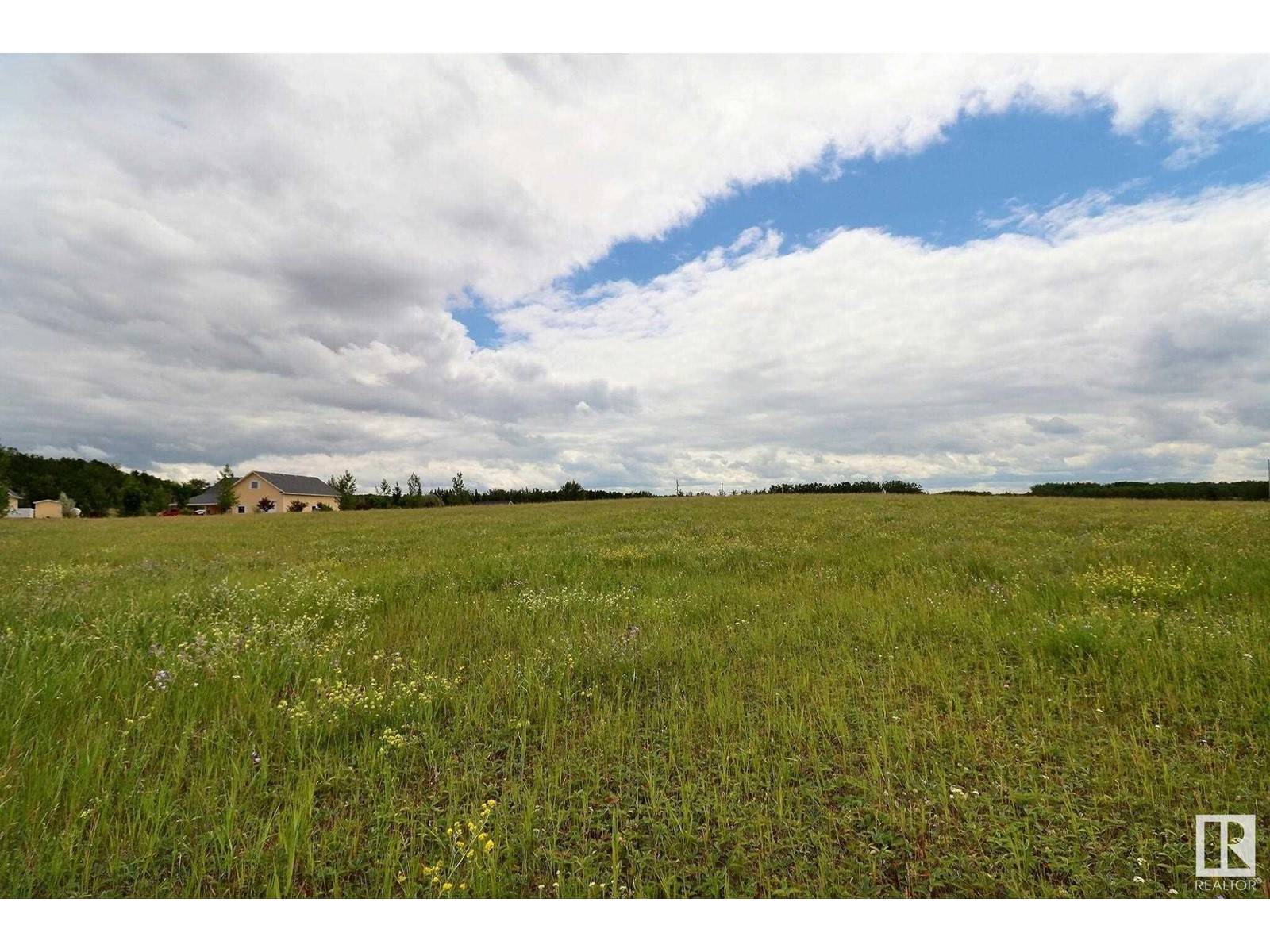 Rural St. Paul County, AB T0A3A0,122 9125 Twp Rd 574