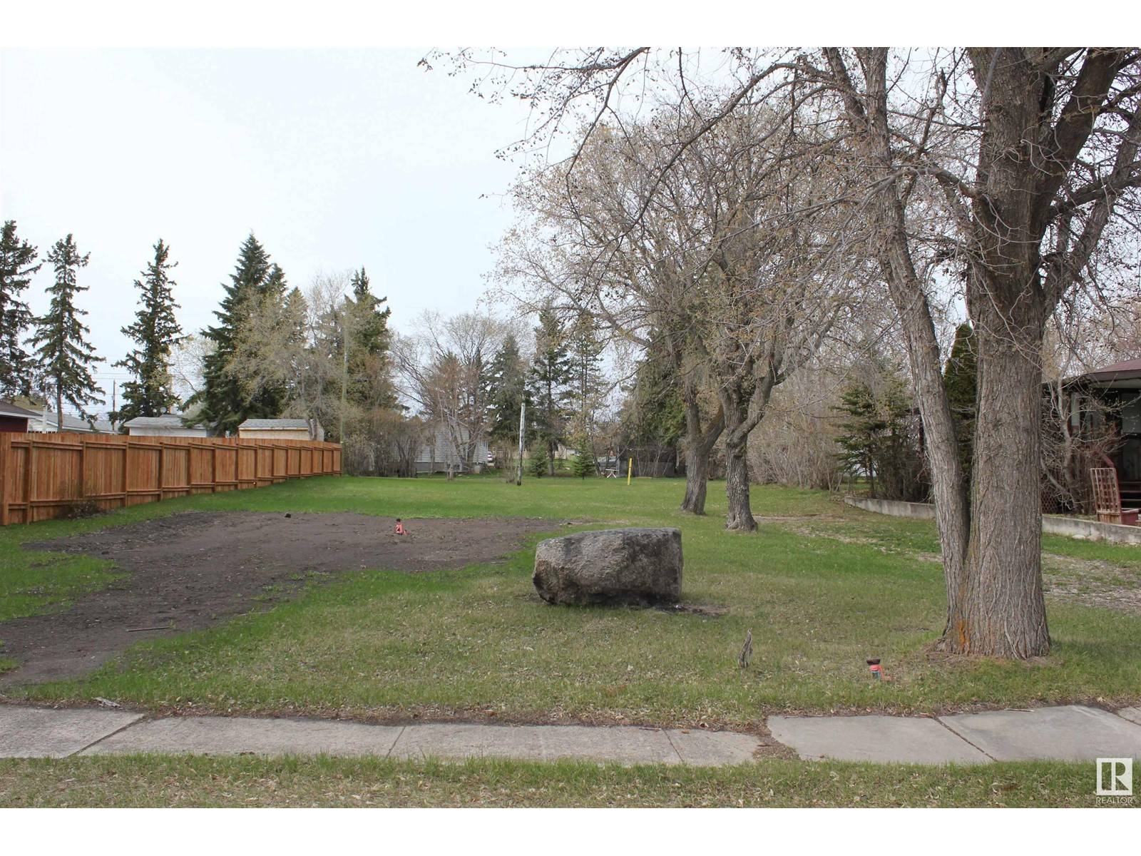 Elk Point, AB T0A1A0,5330 49 AV