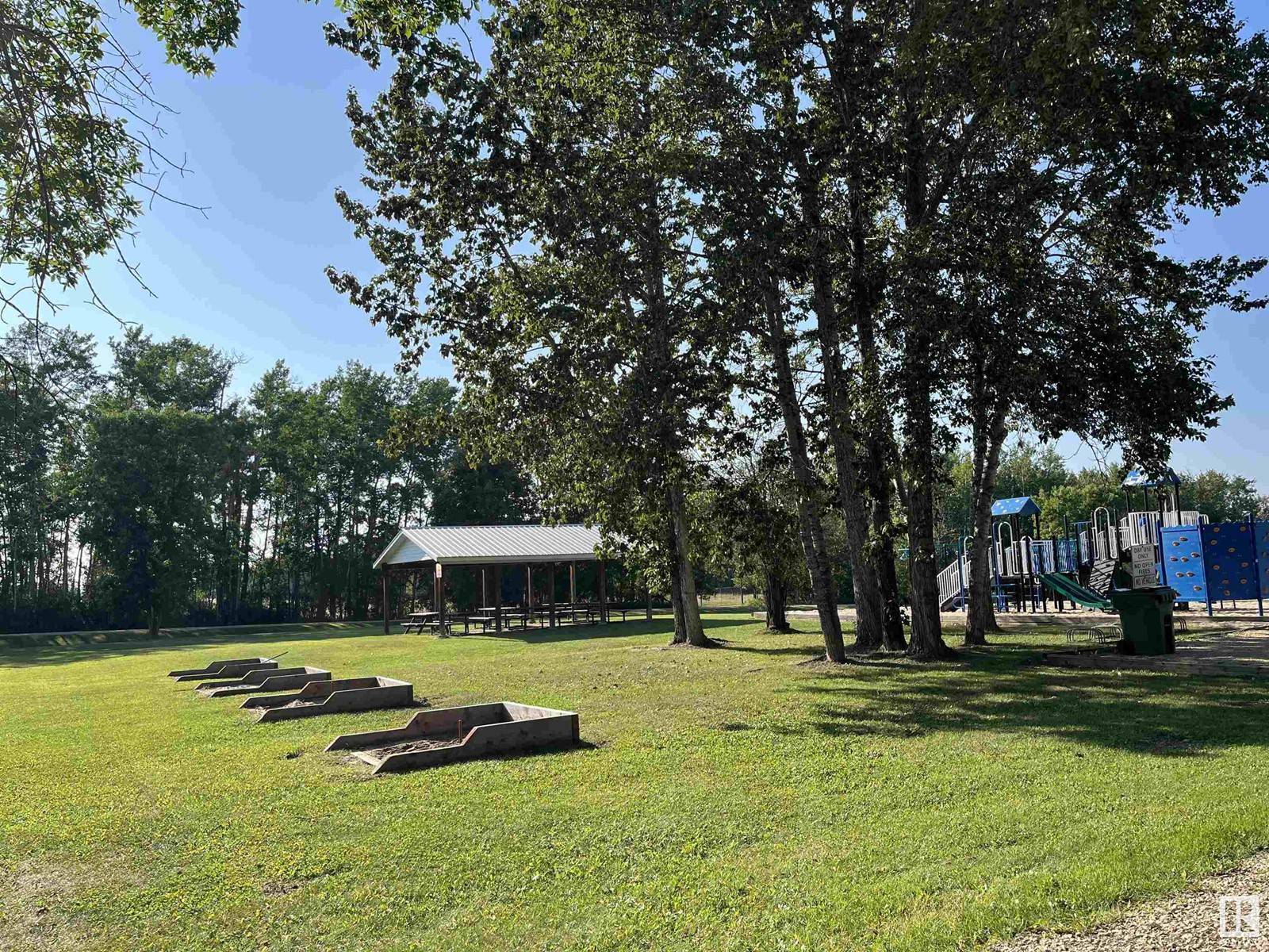 Rural Lac Ste. Anne County, AB T0E0L0,3 SPRUCE CR