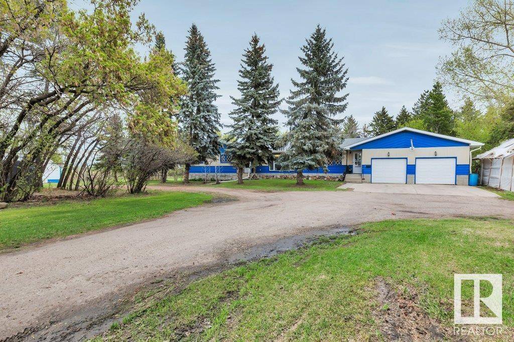 Rural Wetaskiwin County, AB T9A1W8,461037A RGE RD 243