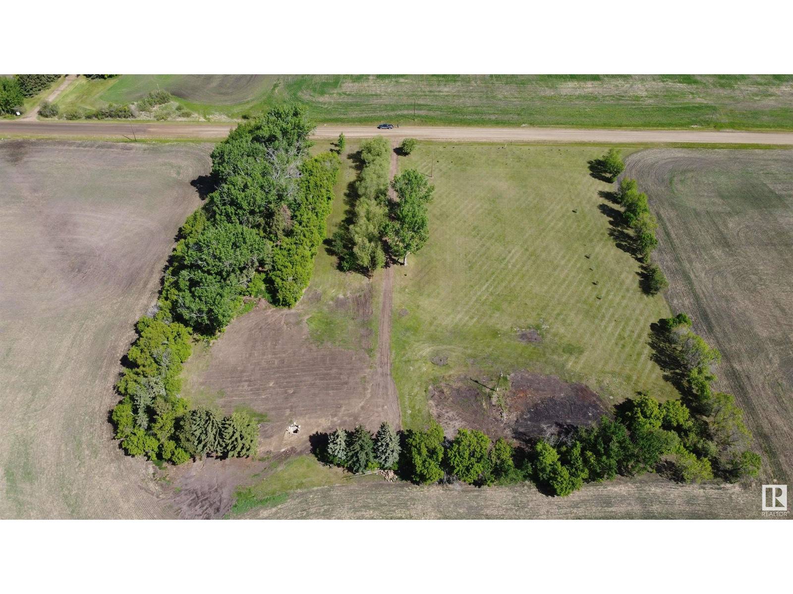 Rural Sturgeon County, AB T8R2L1,RR 252 TWP 552