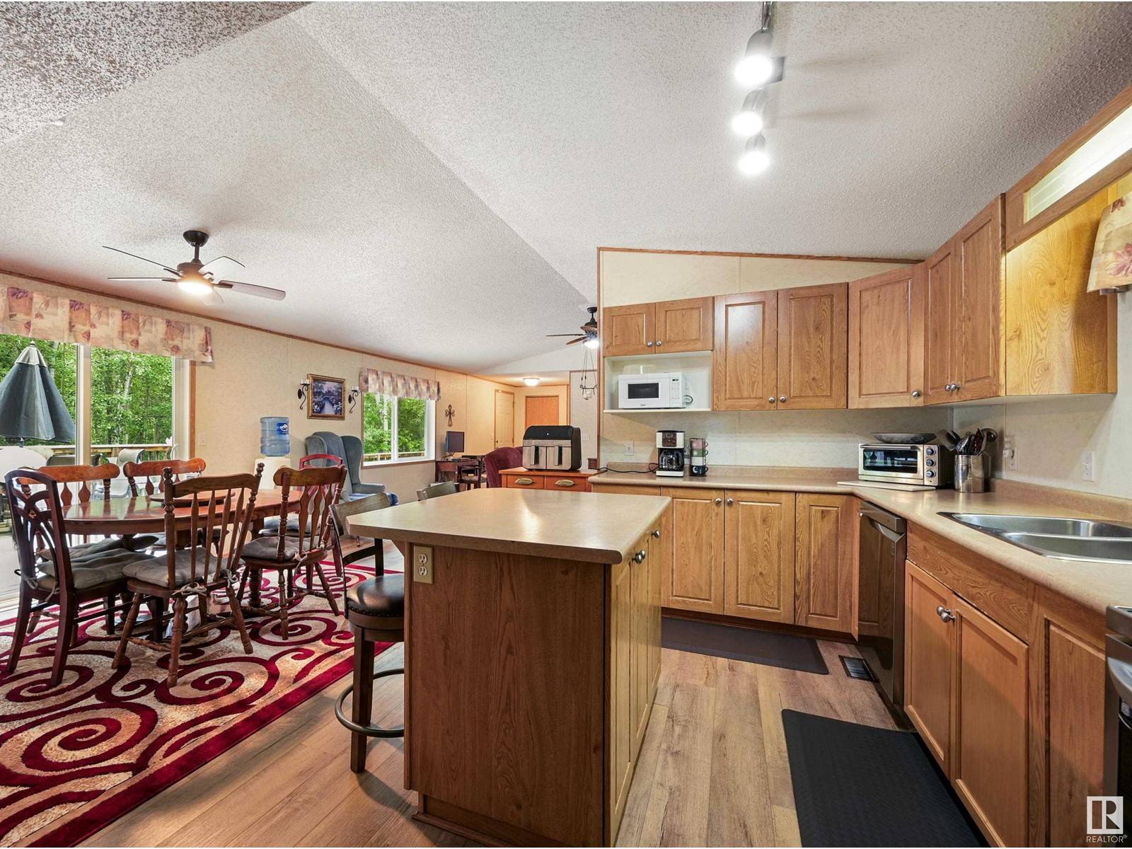Rural Athabasca County, AB T9S1S1,49 Neilson Dr.