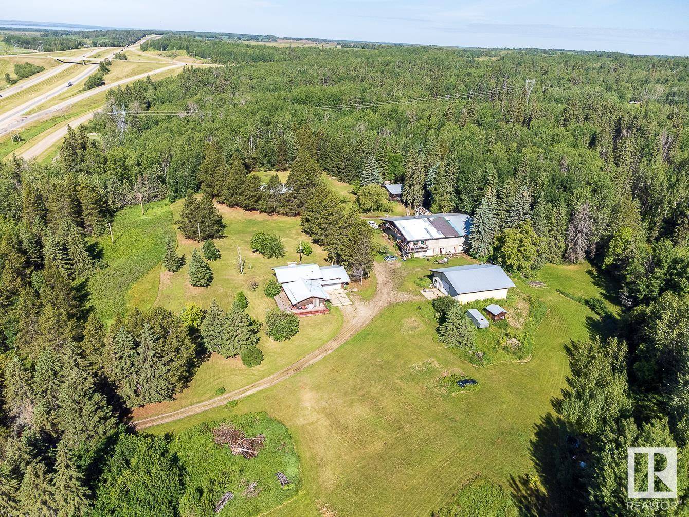 Rural Parkland County, AB T0E2K0,4012 Highway 16