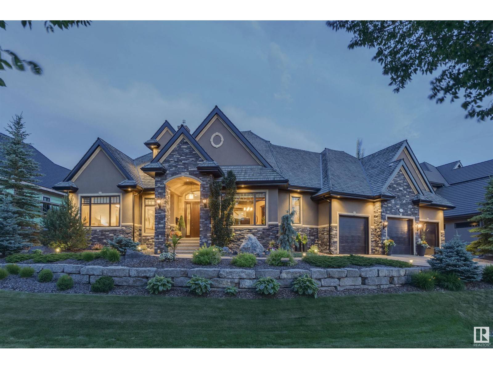 Edmonton, AB T6W0S4,267 WINDERMERE DR NW