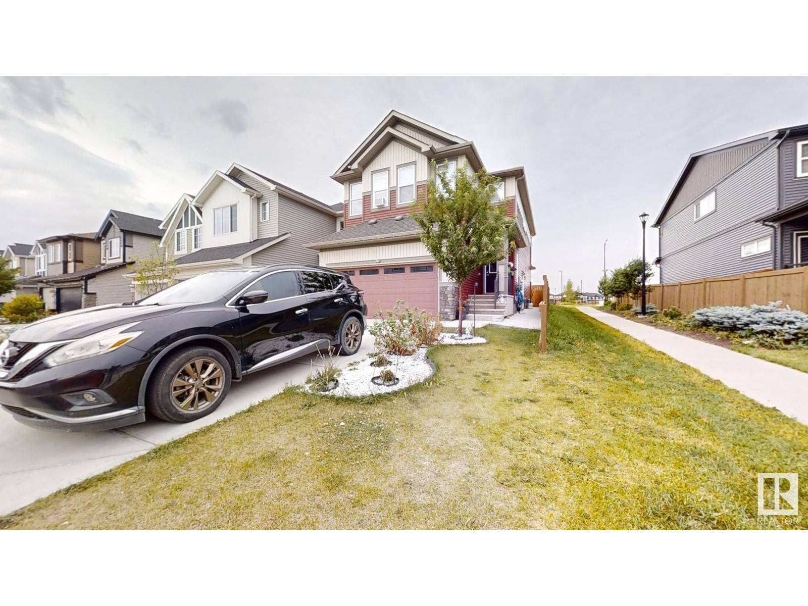 Edmonton, AB T6W4G8,2775 Collins Cres SW