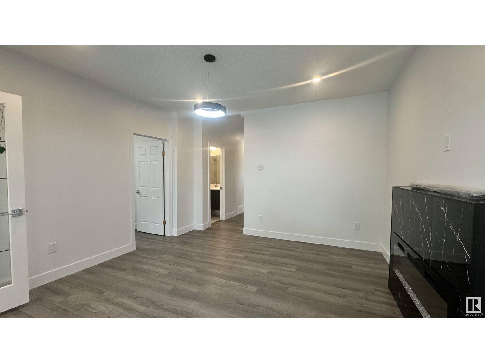 Edmonton, AB T5B2R9,11537 81 ST NW