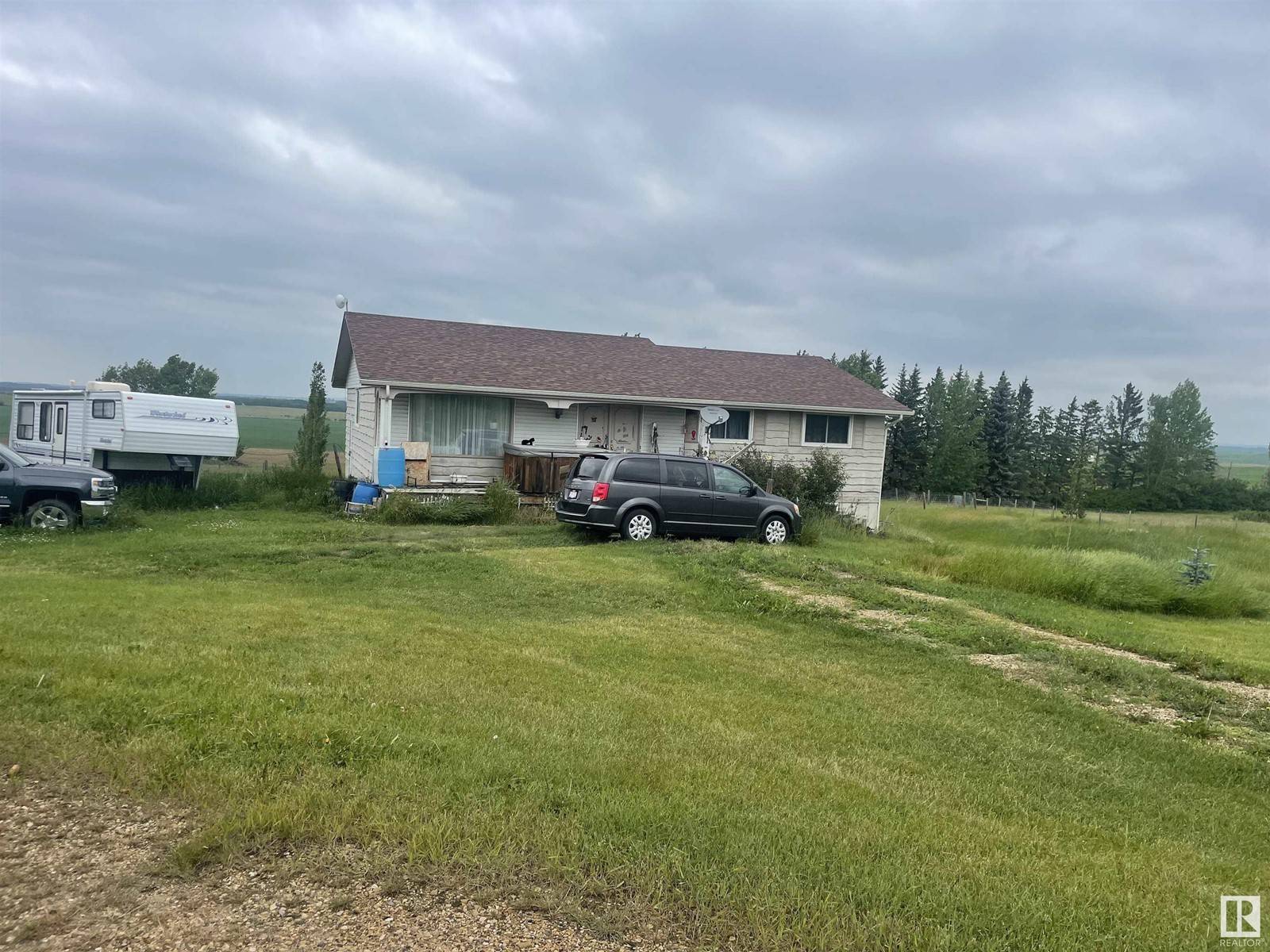 Rural Ponoka County, AB T4J1R1,225008 53 SW