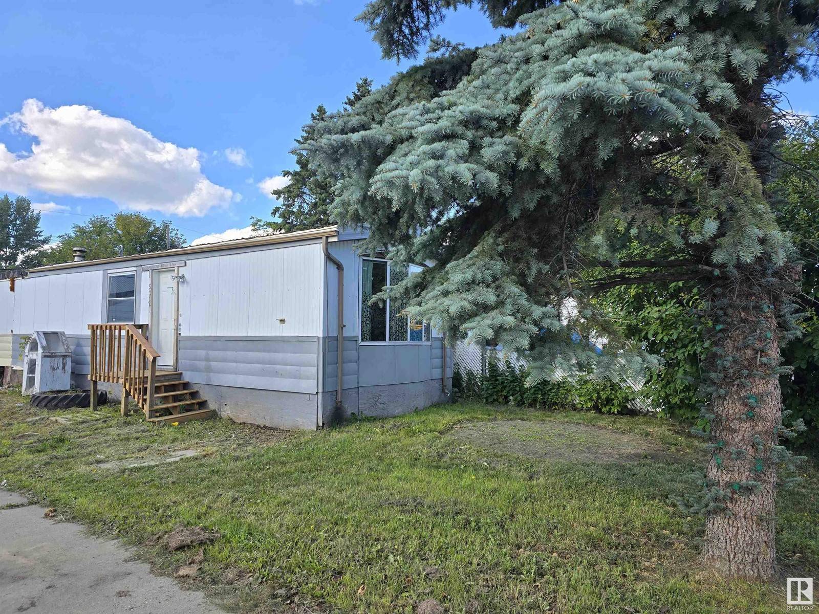 Cold Lake, AB T9M1W4,5312 53 ST